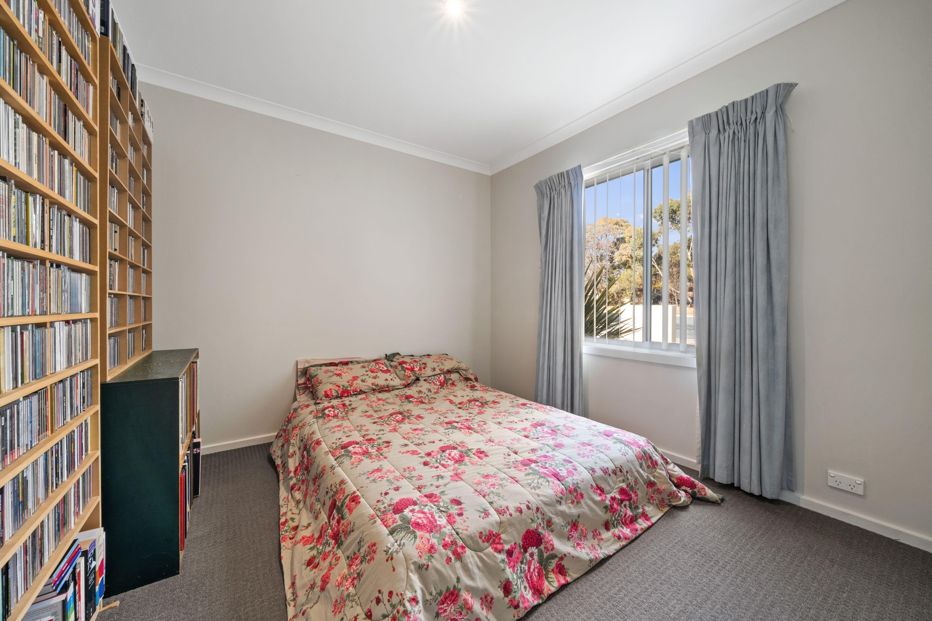 Stylish Single-Level Living Residence