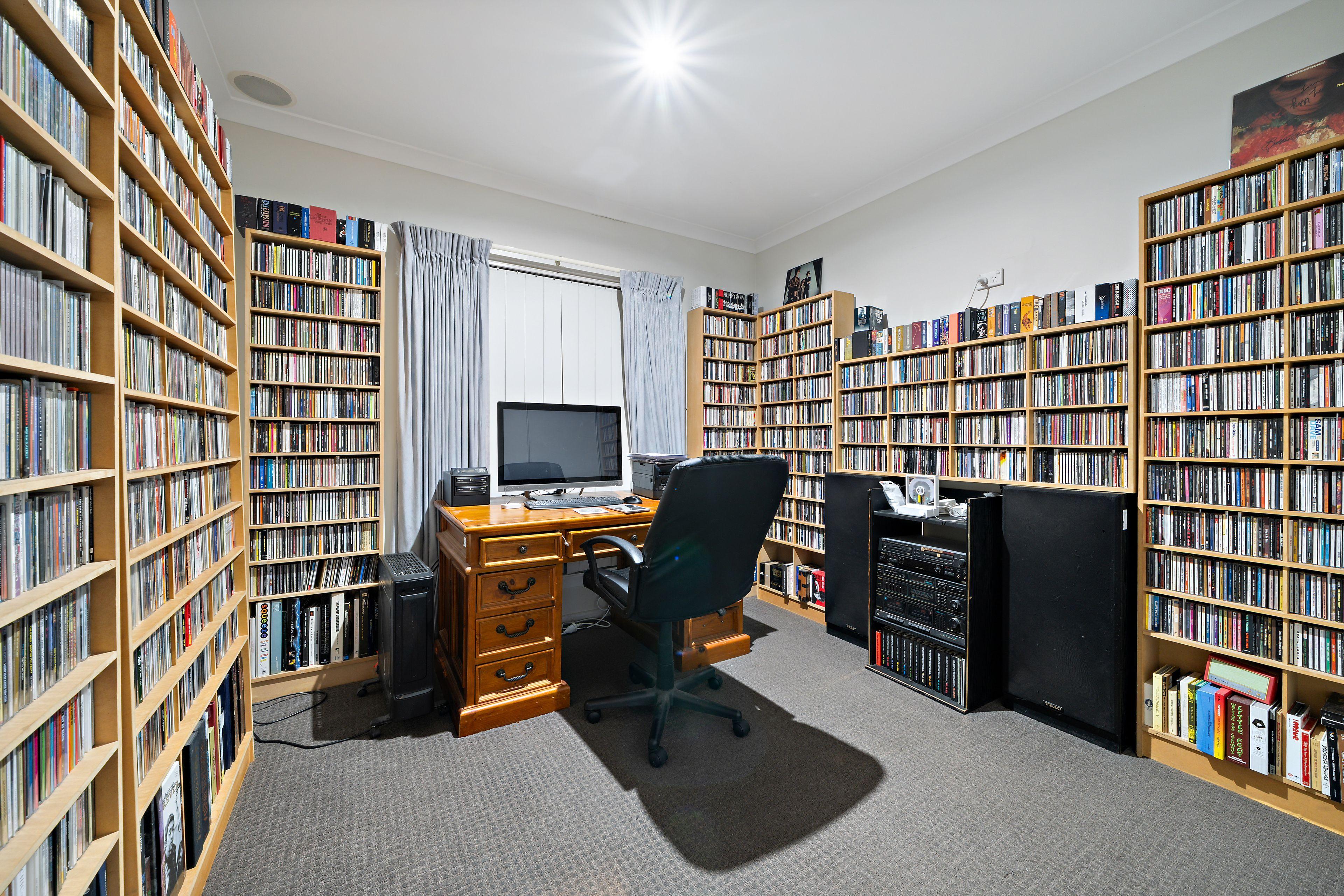 Stylish Single-Level Living Residence