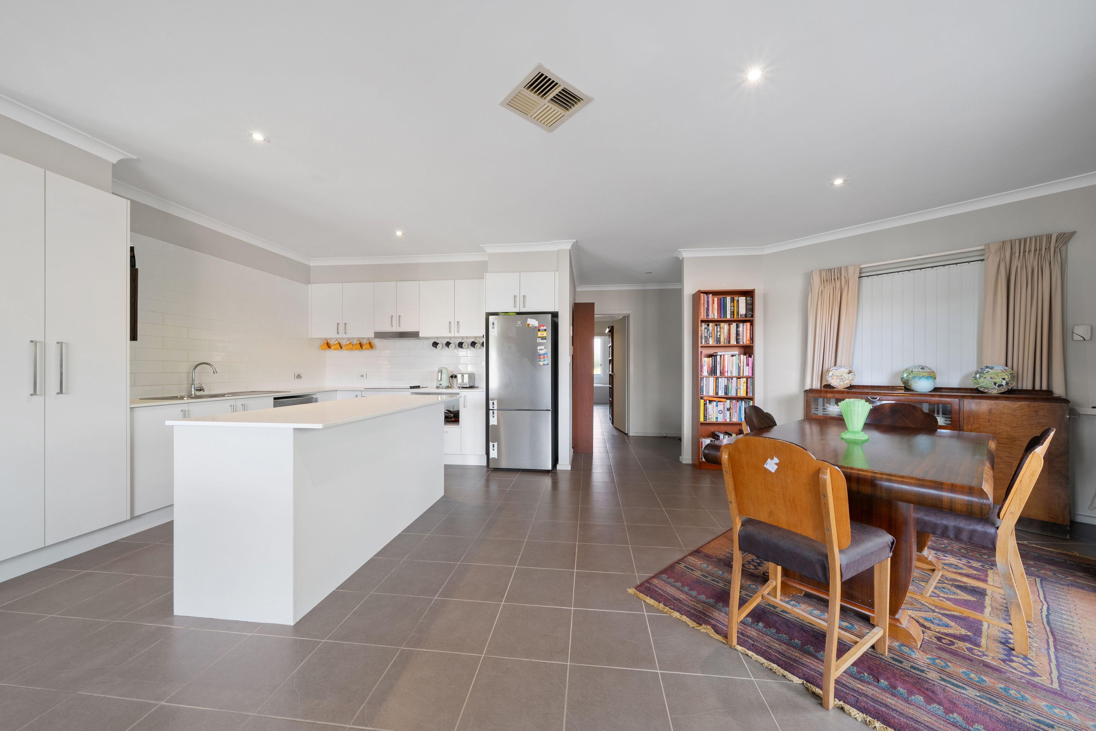 Stylish Single-Level Living Residence