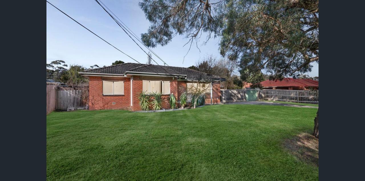 Prop-GPT: House: VIC Mooroolbark, VIC 3138 Home For Rent