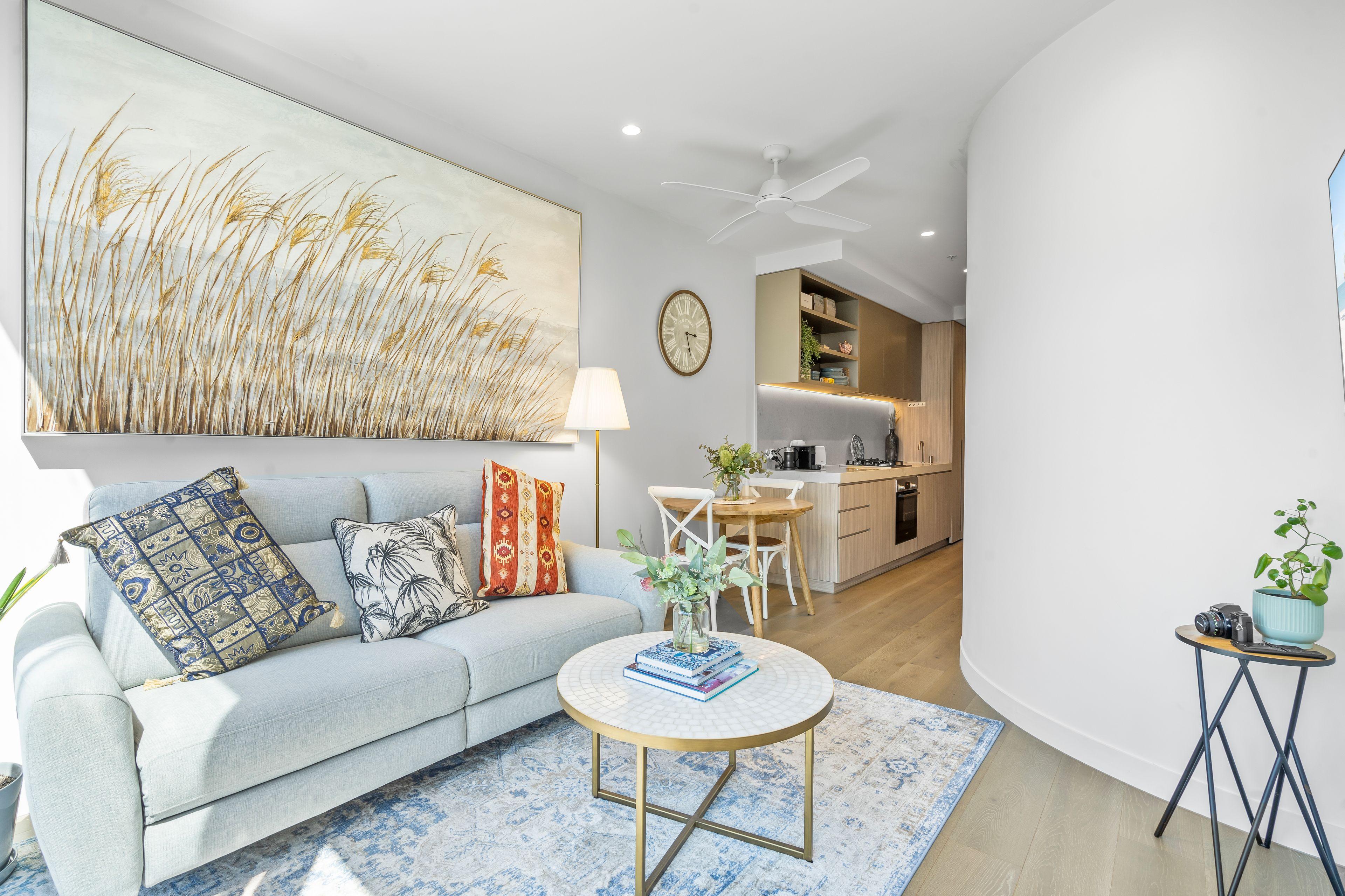 Prop-GPT: Apartment: VIC Port Melbourne, VIC 3207 Home For Rent