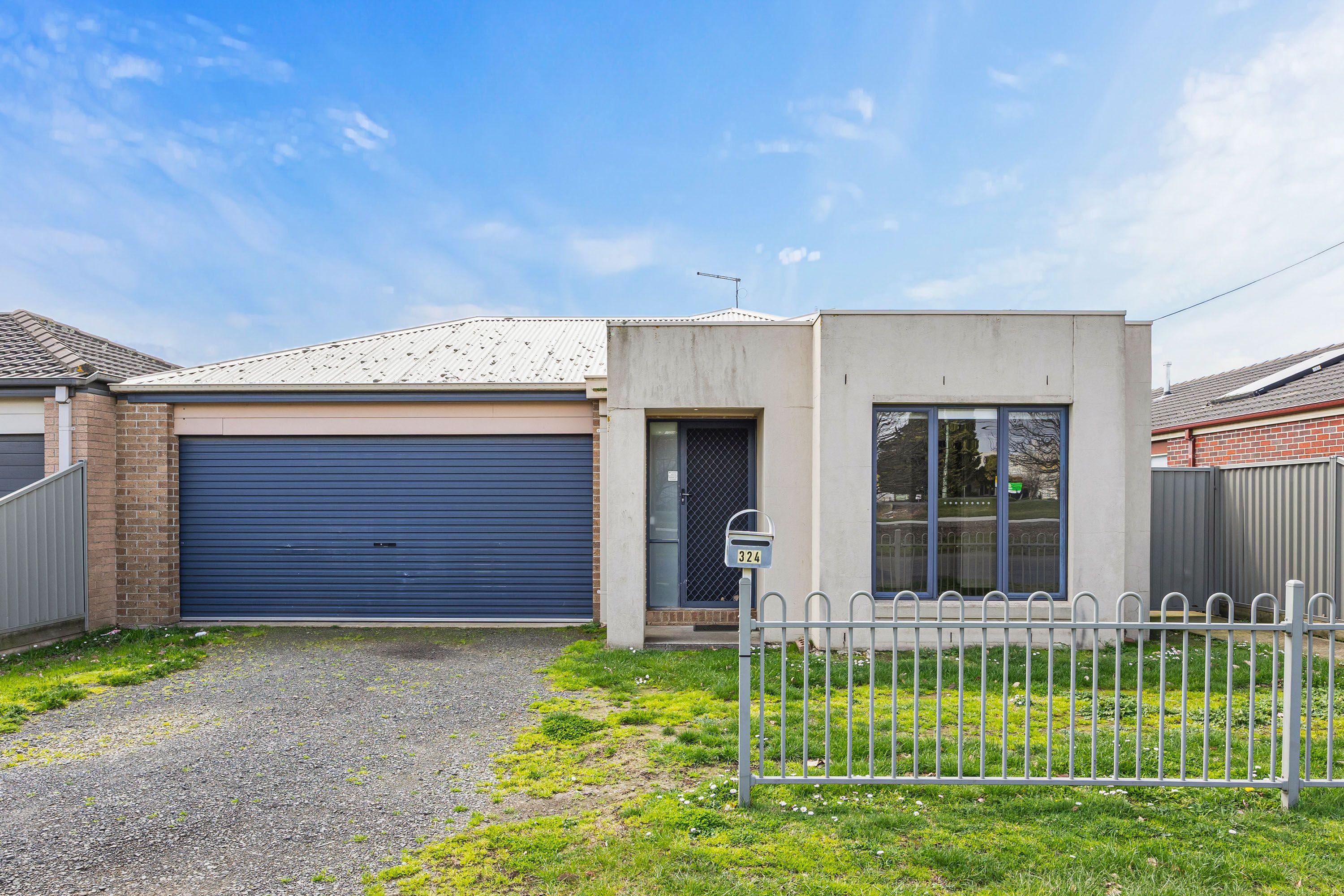 Prop-GPT: House: VIC Mitchell Park, VIC 3355 Home For Rent