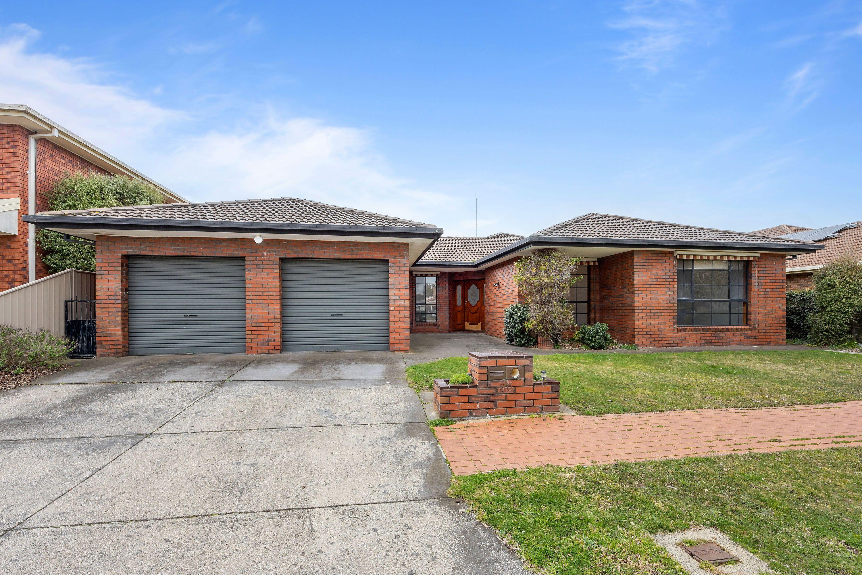 Prop-GPT: House: VIC Alfredton, VIC 3350 Home For Rent