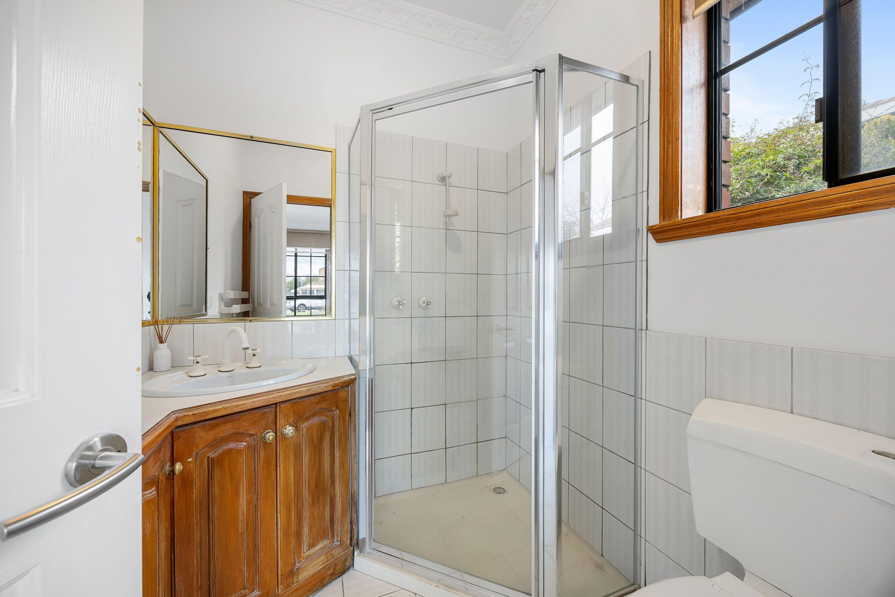 House for Rent: Alfredton, VIC 3350, VIC, 3350