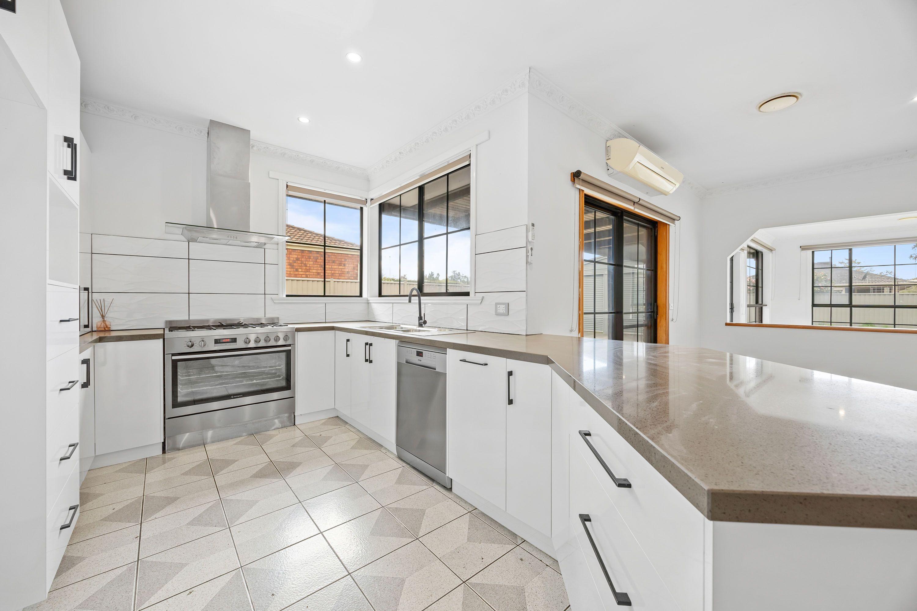 House for Rent: Alfredton, VIC 3350, VIC, 3350
