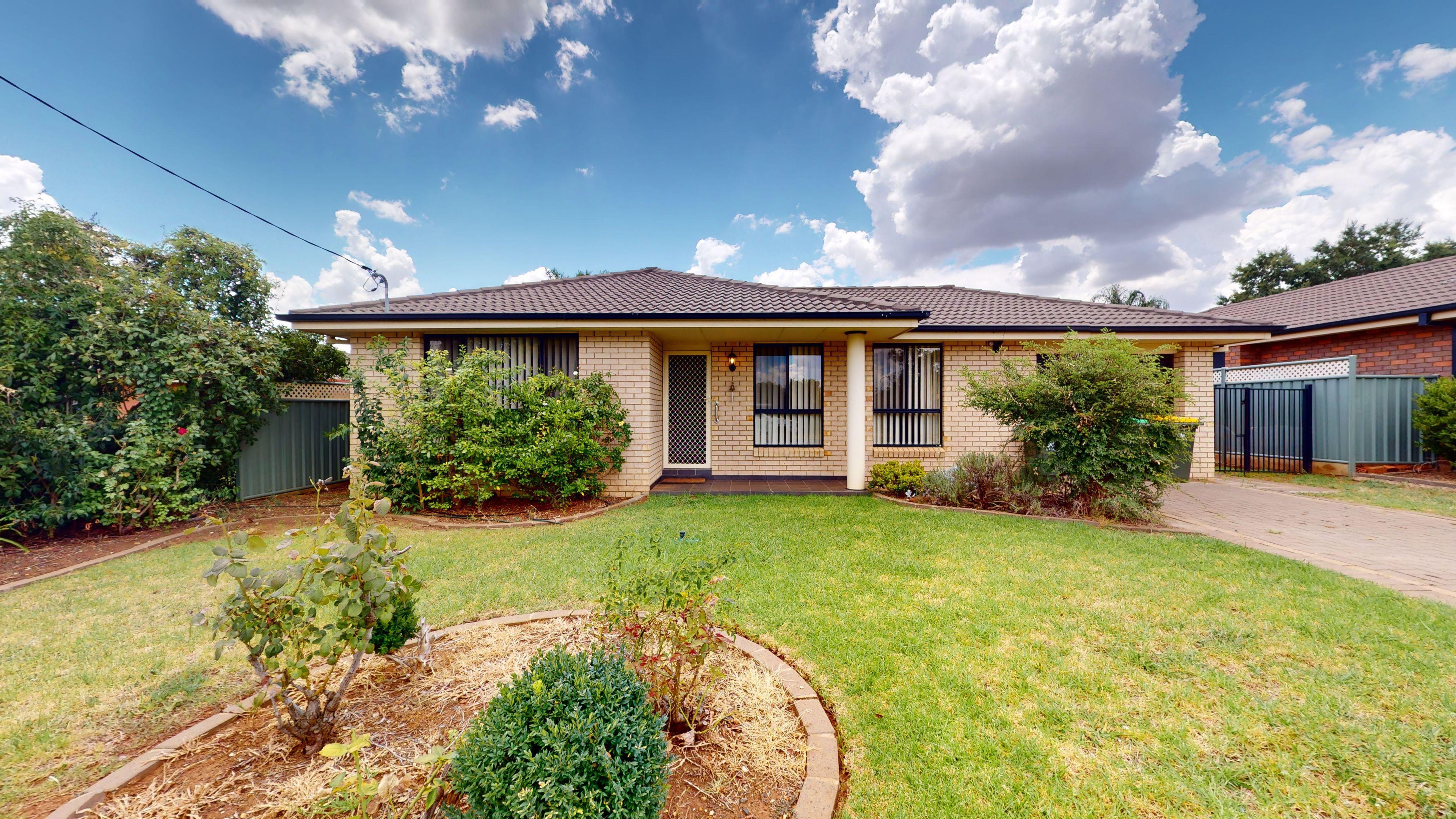 Prop-GPT: House: NSW Dubbo, NSW 2830 Home For Rent