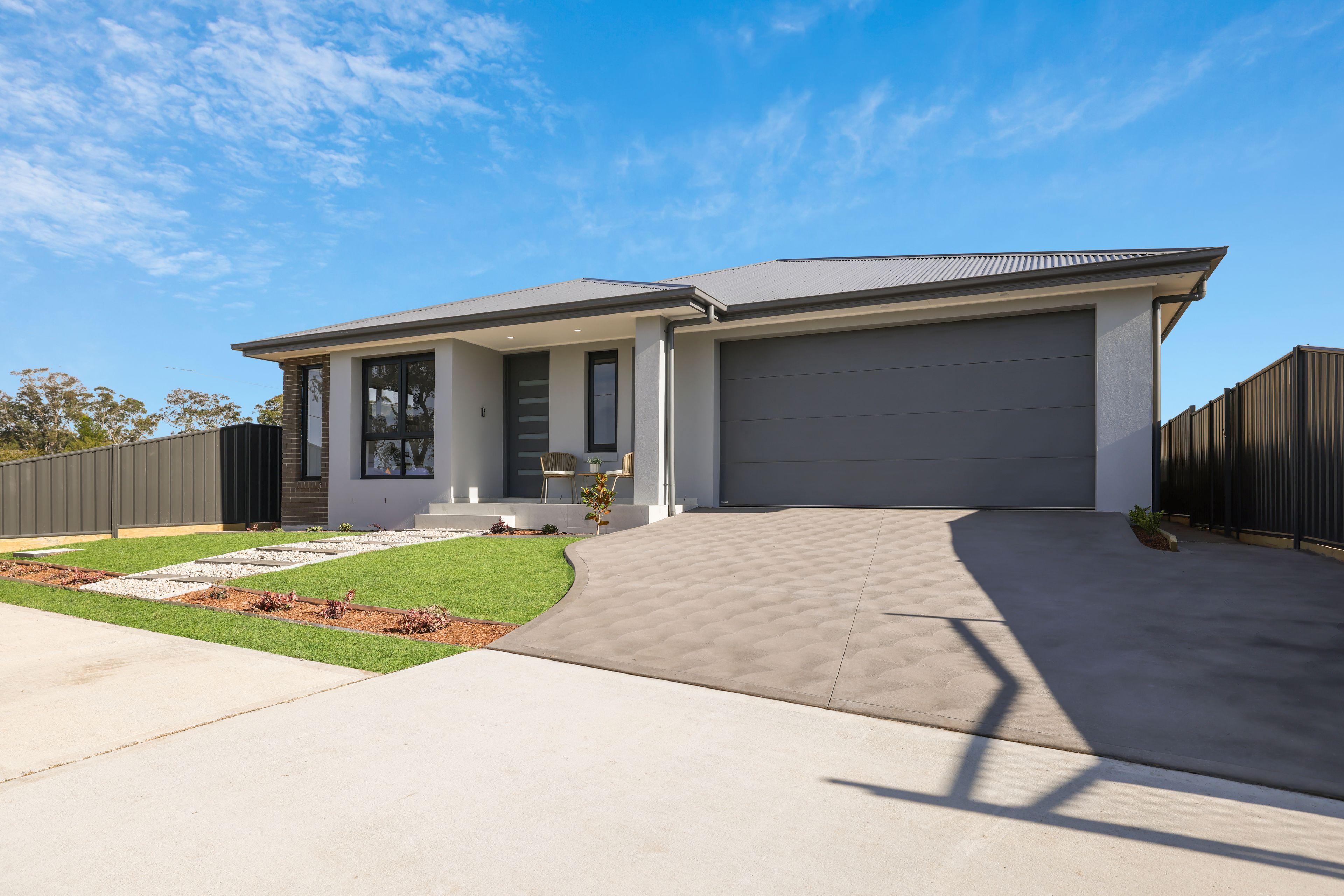 Prop-GPT: House: NSW Thirlmere, NSW 2572 Home For Rent