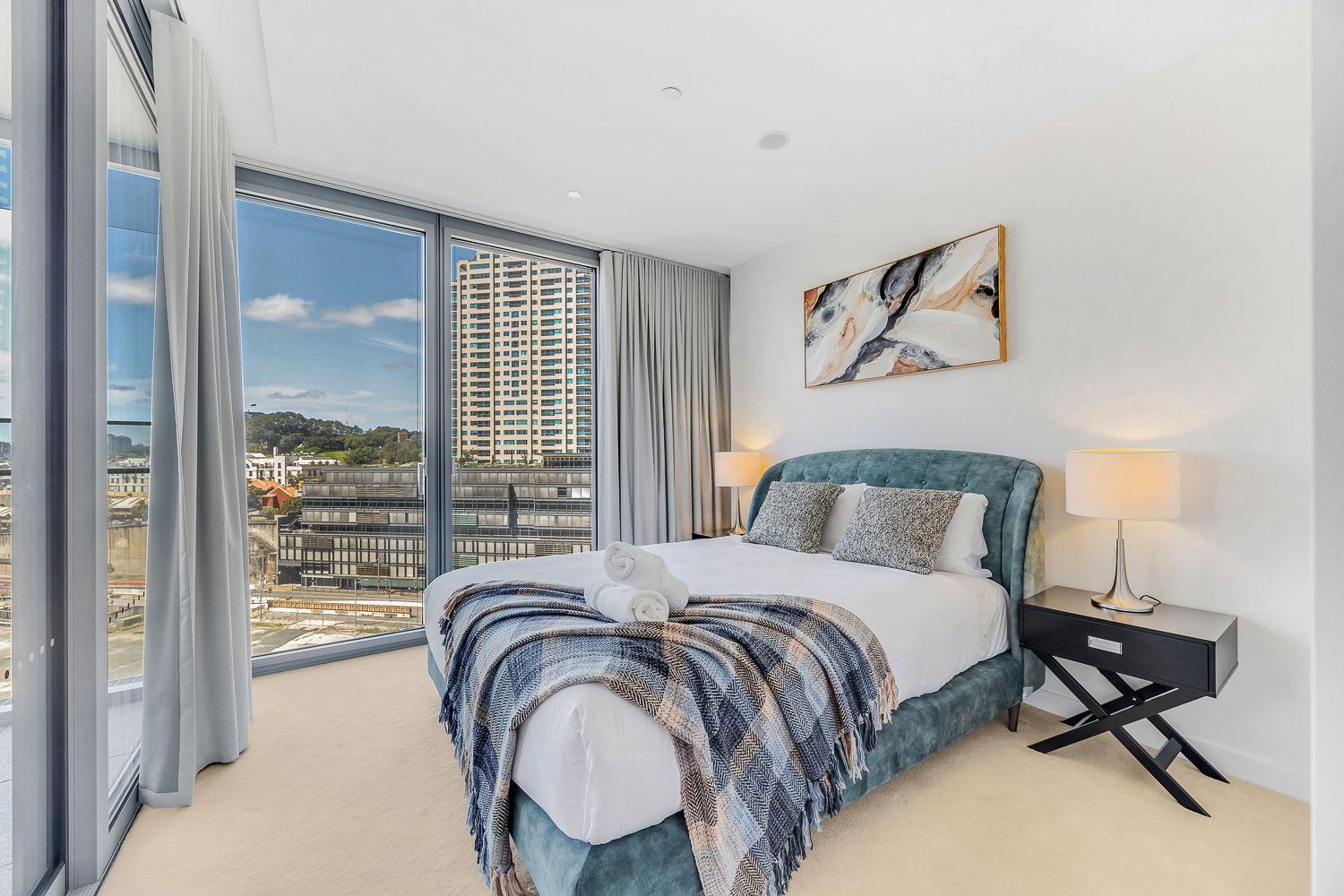 Luxurious 3-Bedroom Apartment in 'One Sydney Harbour'