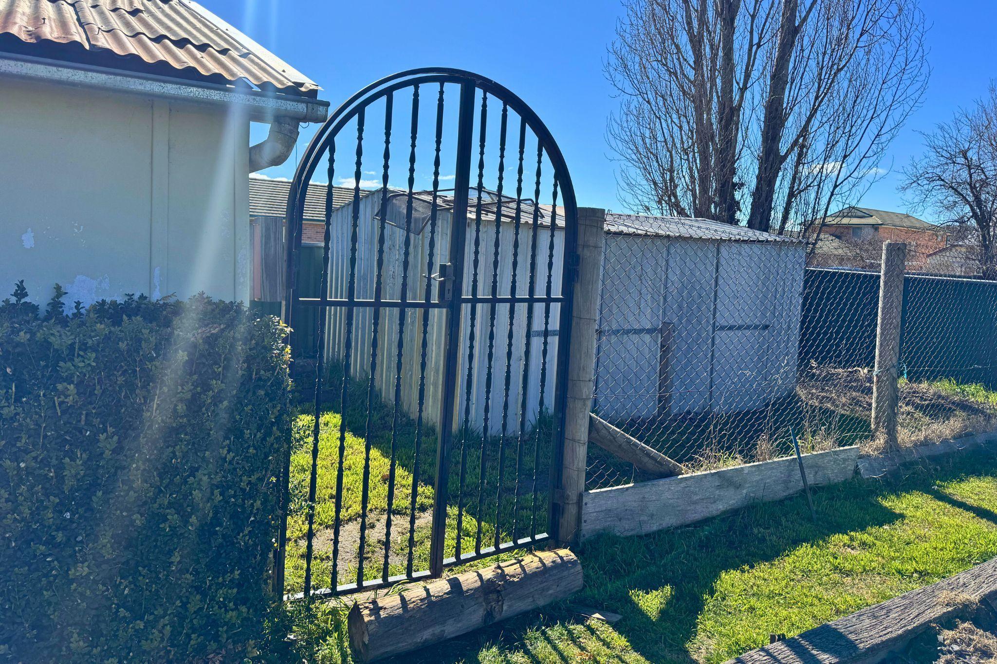 House for Rent: Blayney, NSW 2799, NSW, 2799