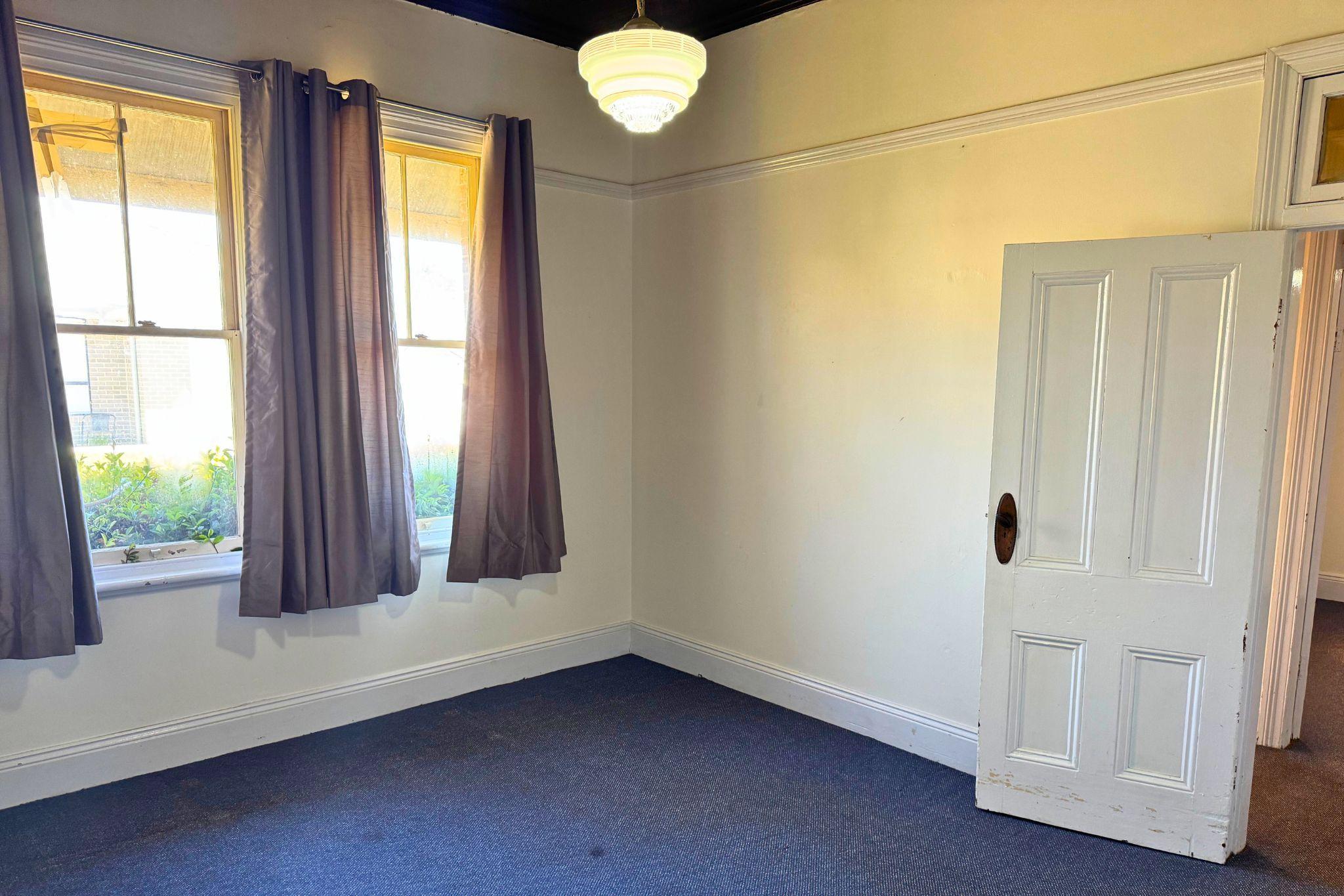 House for Rent: Blayney, NSW 2799, NSW, 2799