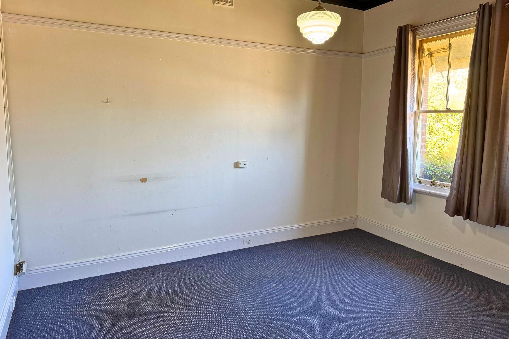 House for Rent: Blayney, NSW 2799, NSW, 2799
