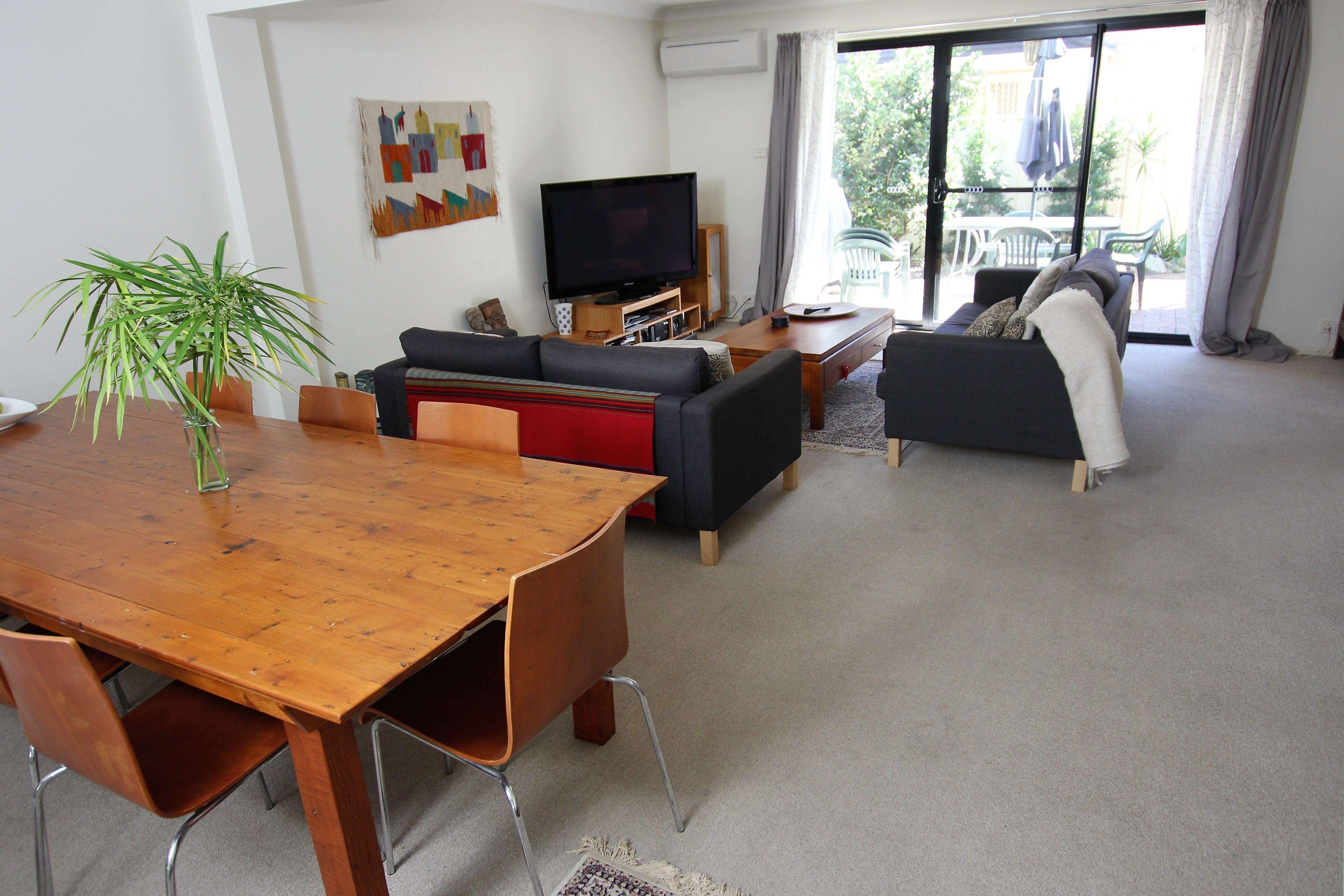 Townhouse for Rent: East Gosford, NSW 2250, NSW, 2250