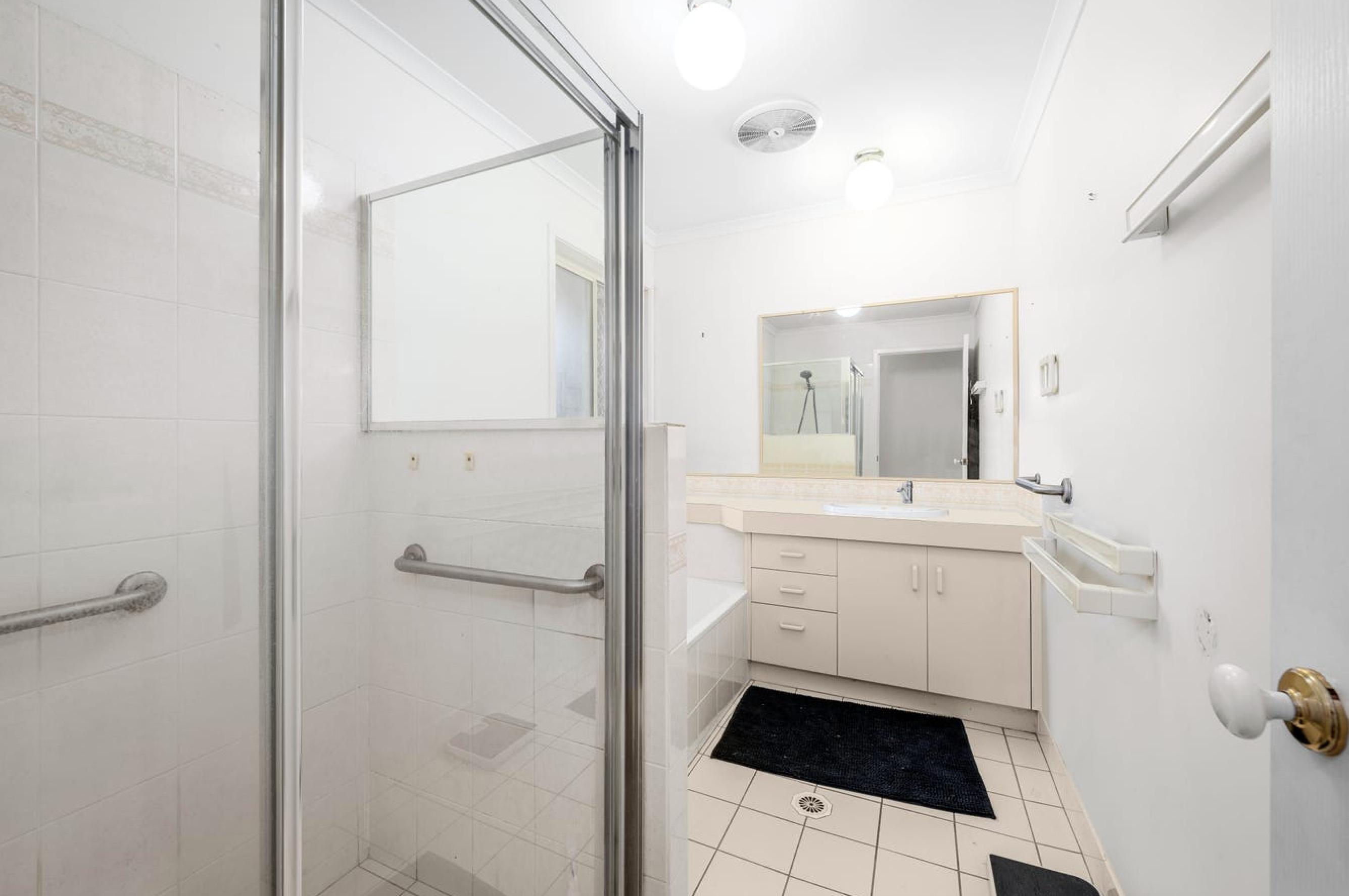 DuplexSemi-detached for Rent: Currumbin Waters, QLD 4223, QLD, 4223