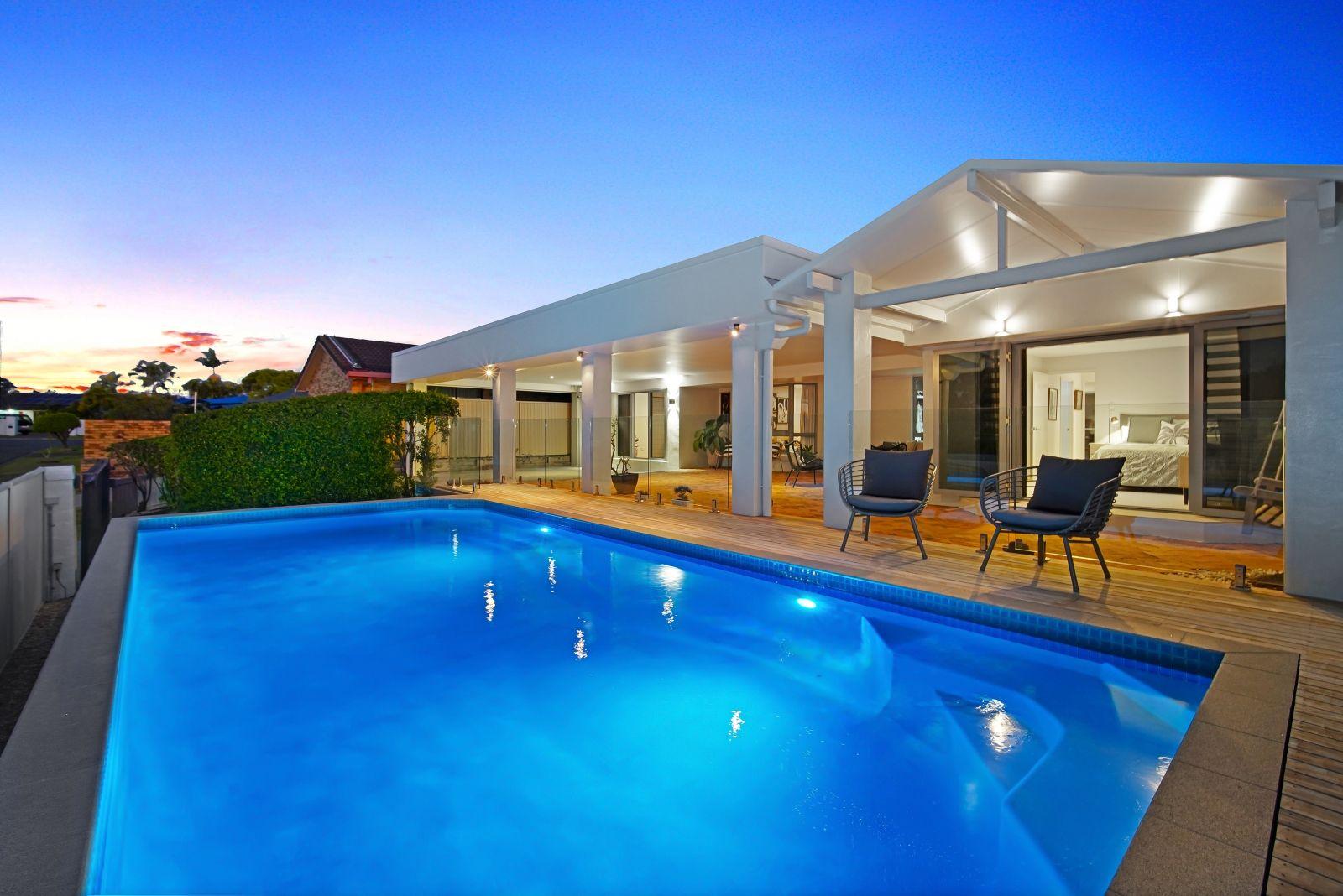 Prop-GPT: House: QLD Burleigh Waters, QLD 4220 Home For Rent