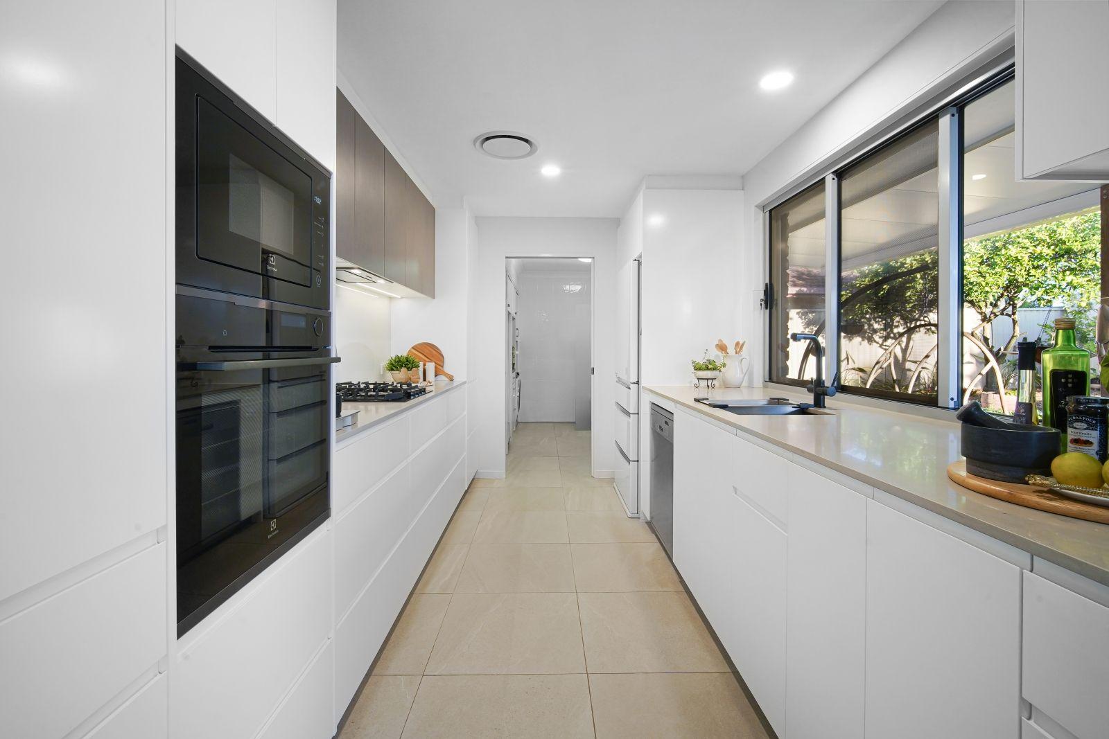 House for Rent: Burleigh Waters, QLD 4220, QLD, 4220
