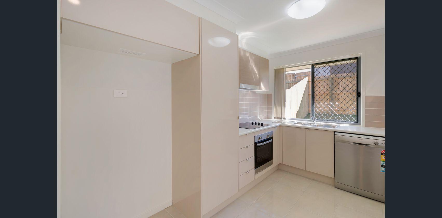 Prop-GPT: DuplexSemi-detached: QLD Wulkuraka, QLD 4305 Home For Rent