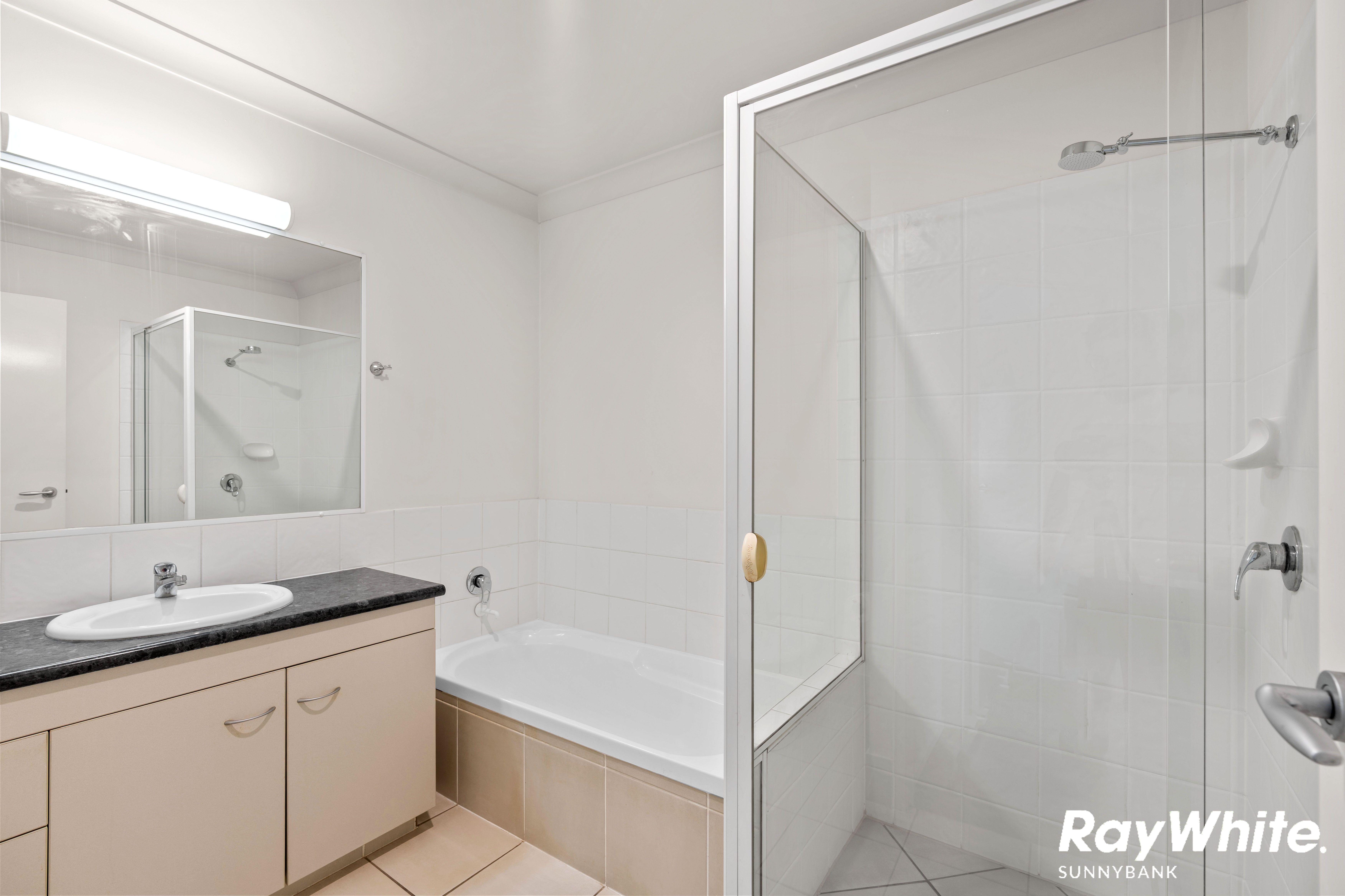 3-Bedroom Townhouse with Pool Access + Water Included