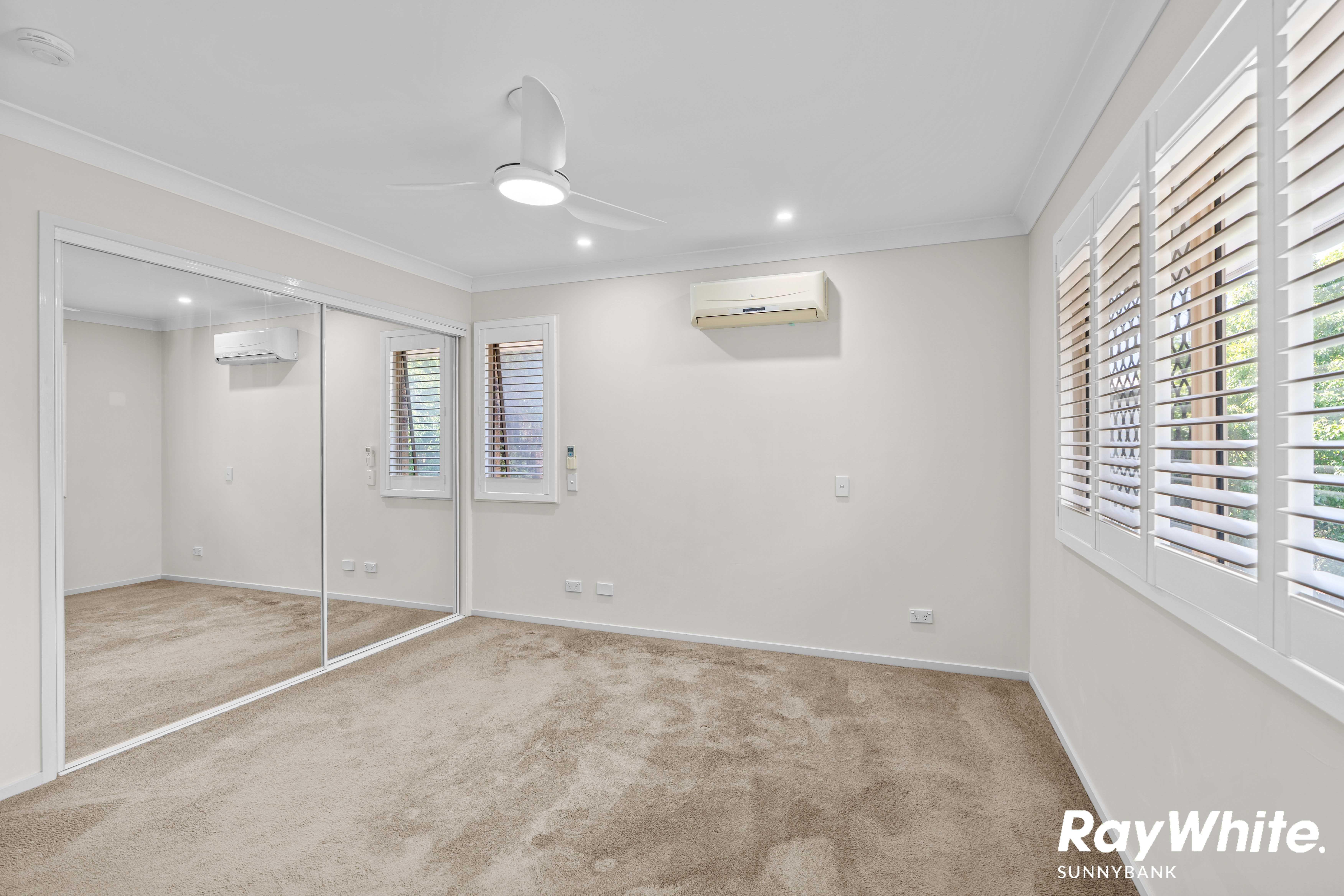 3-Bedroom Townhouse with Pool Access + Water Included