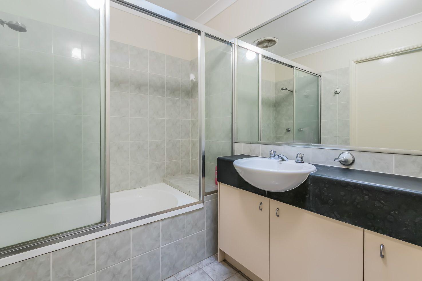 Townhouse for Rent: Mount Gravatt East, QLD 4122, QLD, 4122