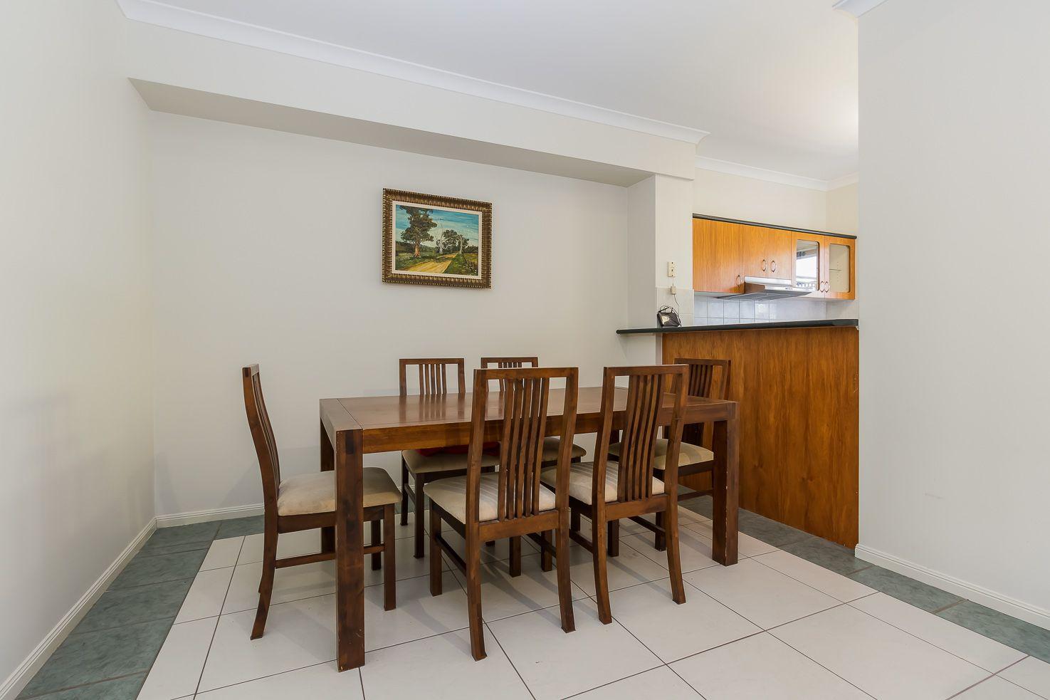 Townhouse for Rent: Mount Gravatt East, QLD 4122, QLD, 4122