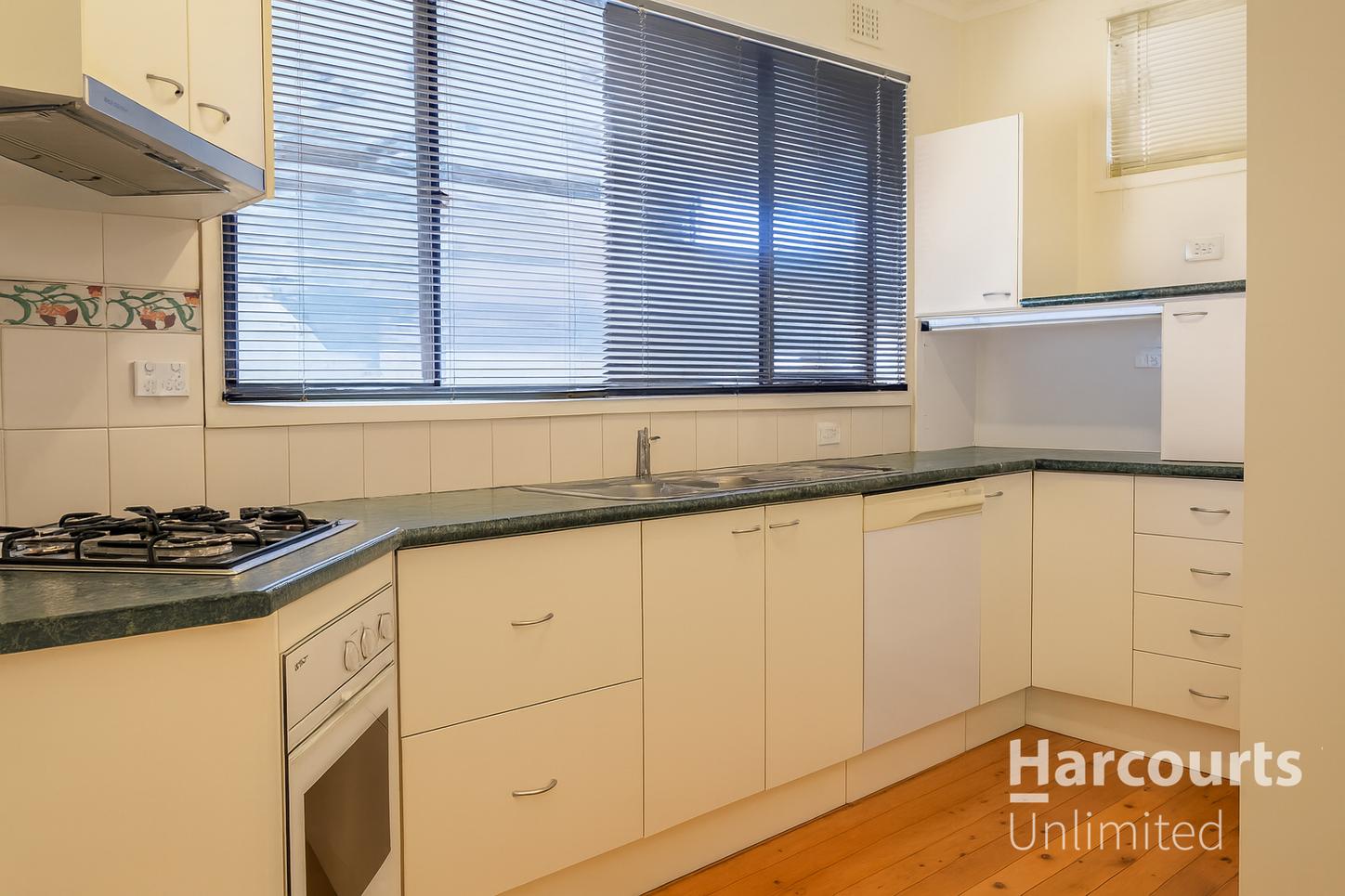 27 Hilltop Avenue, BLACKTOWN, NSW 2148 - House for Rent - harcourts.net