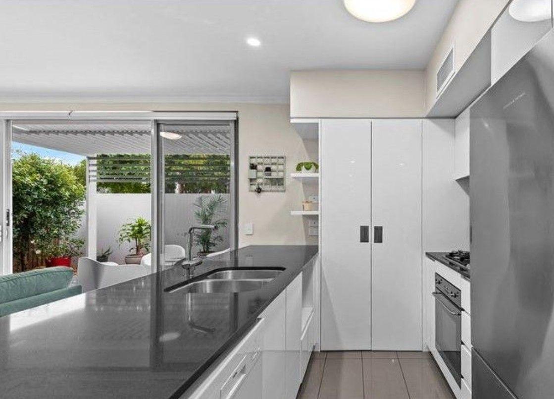 1/441 Hawthorne Road, BULIMBA, QLD 4171 - Apartment for Rent - harcourts.net