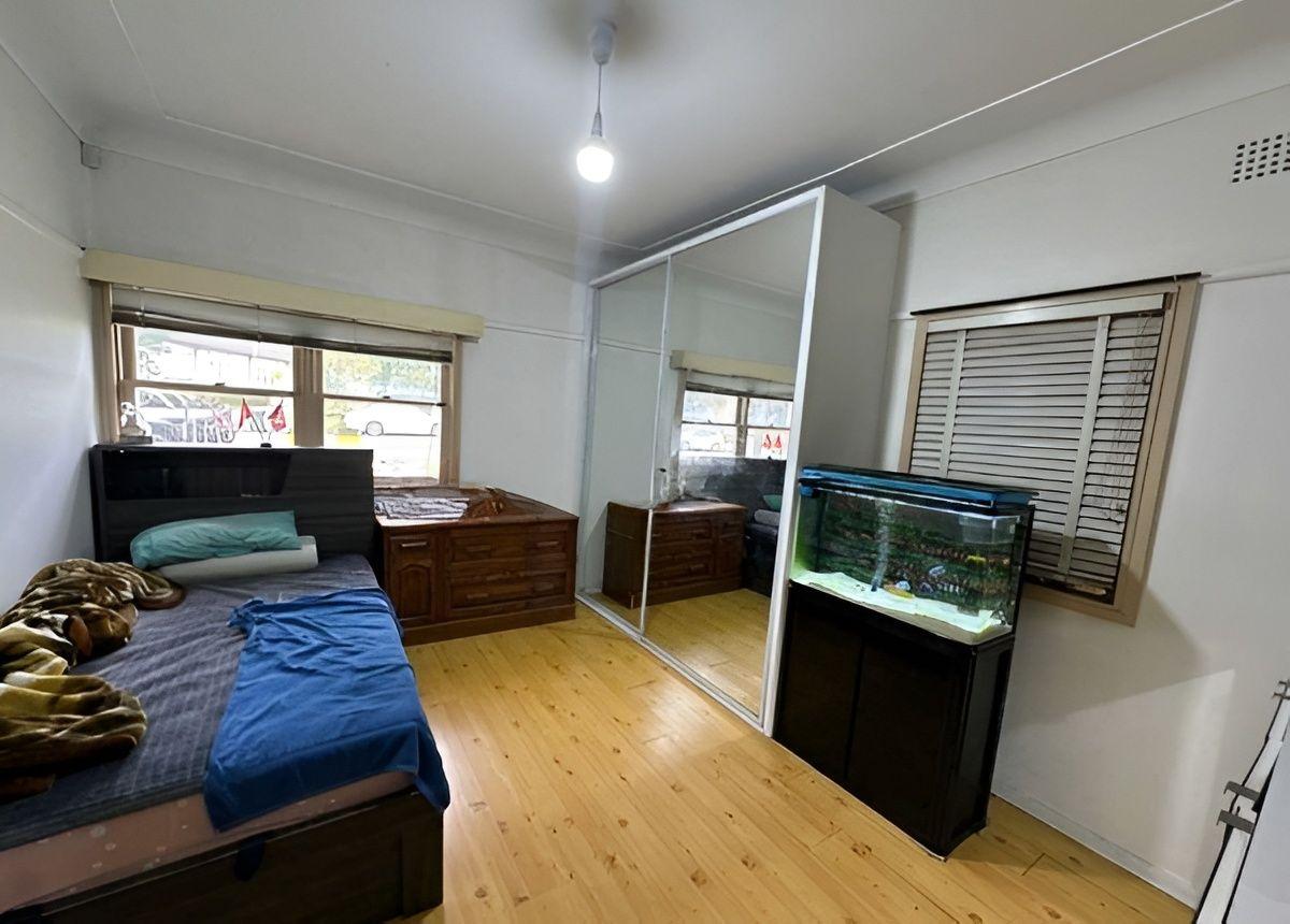 House for Rent: Toongabbie, NSW 2146, NSW, 2146