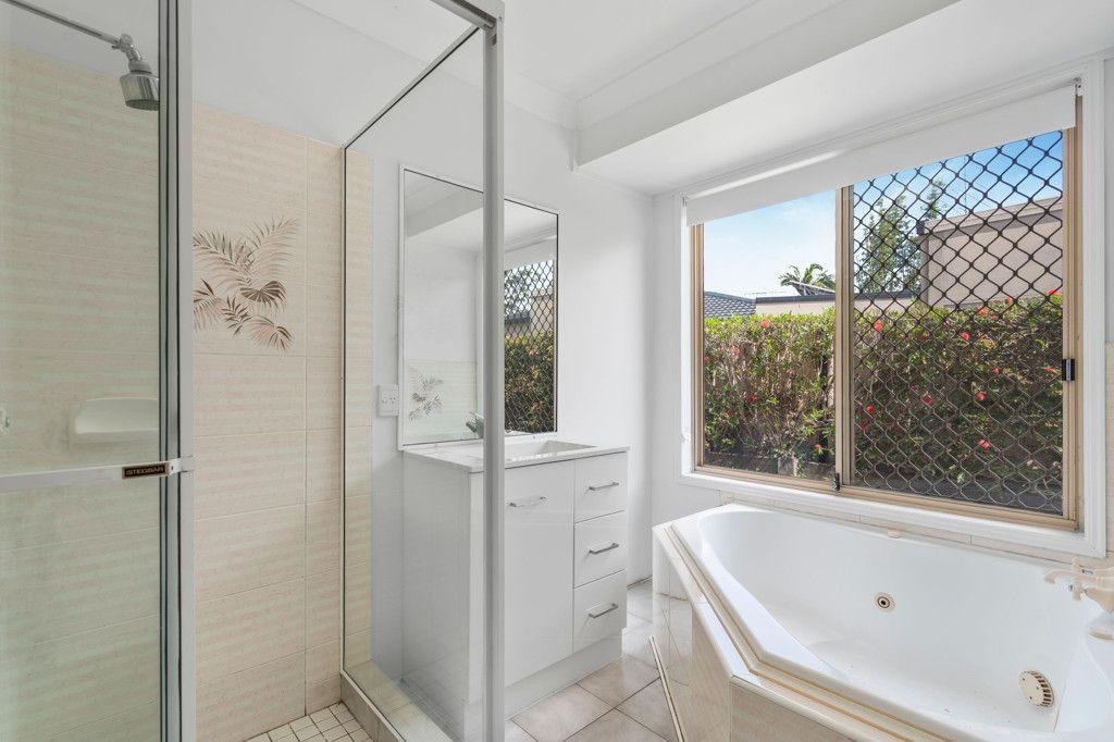 House for Rent: Mount Warren Park, QLD 4207, QLD, 4207