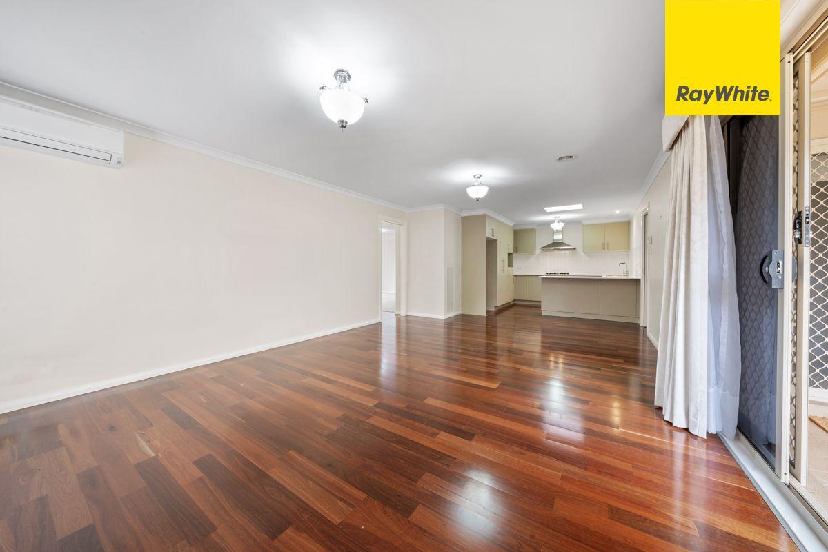 Townhouse for Rent: Conder, ACT 2906, ACT, 2906