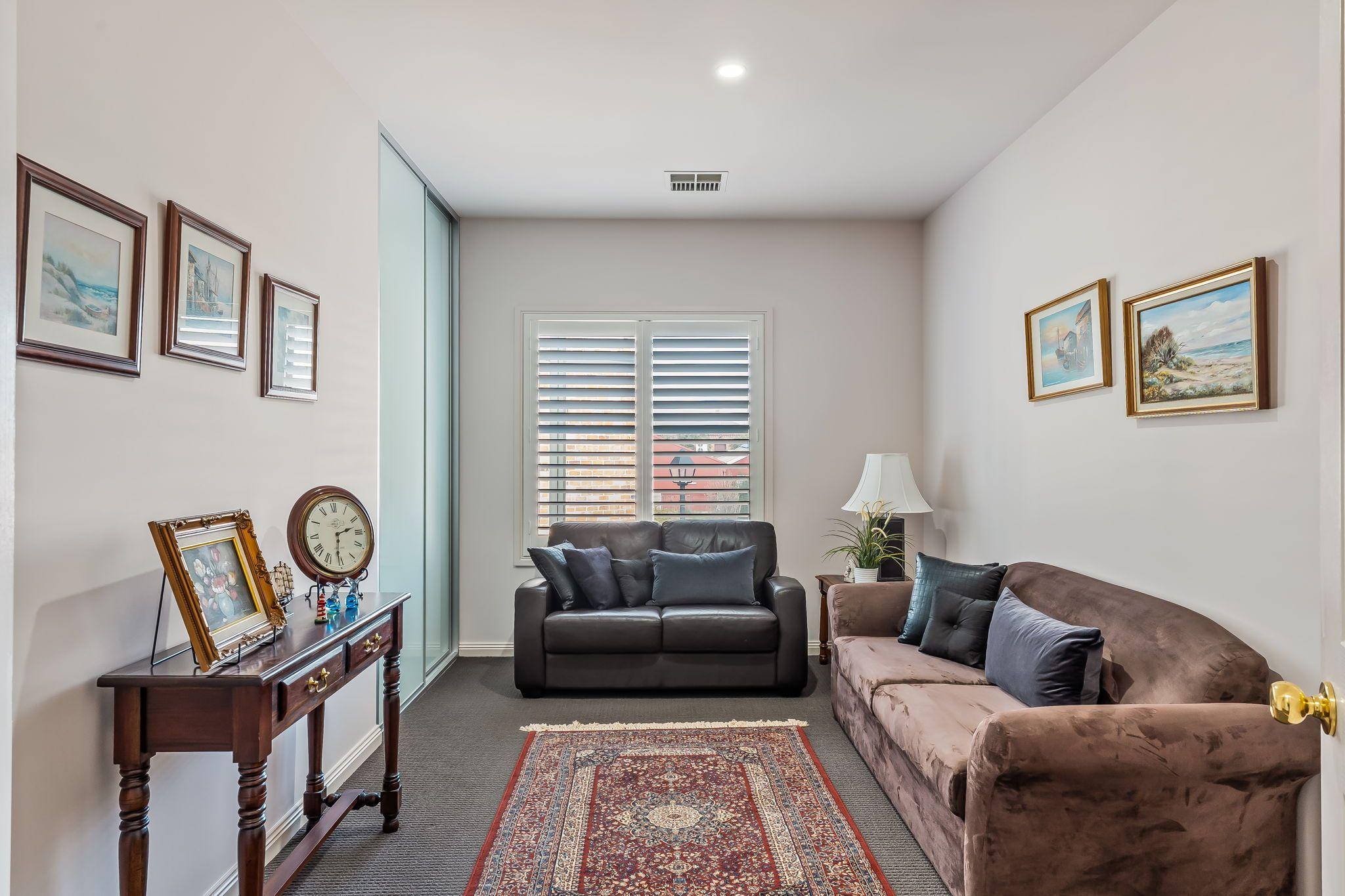 MAGNIFICENT HOME OVERLOOKING THE WATER