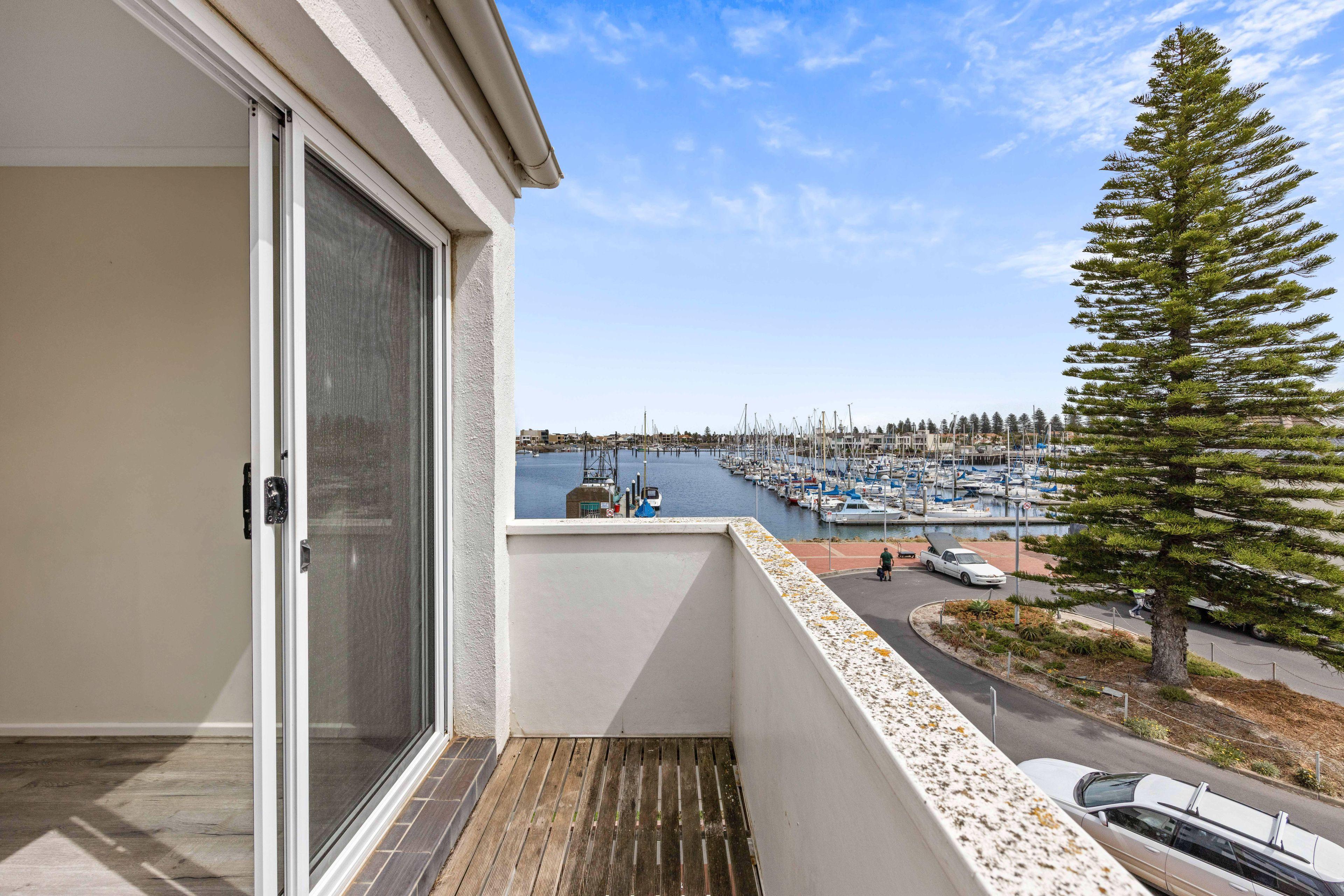 A WATER FRONT OPPORTUNITY NOT TO BE MISSED ......................