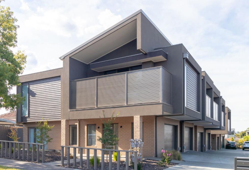 Prop-GPT: Townhouse: VIC Lilydale, VIC 3140 Home For Rent