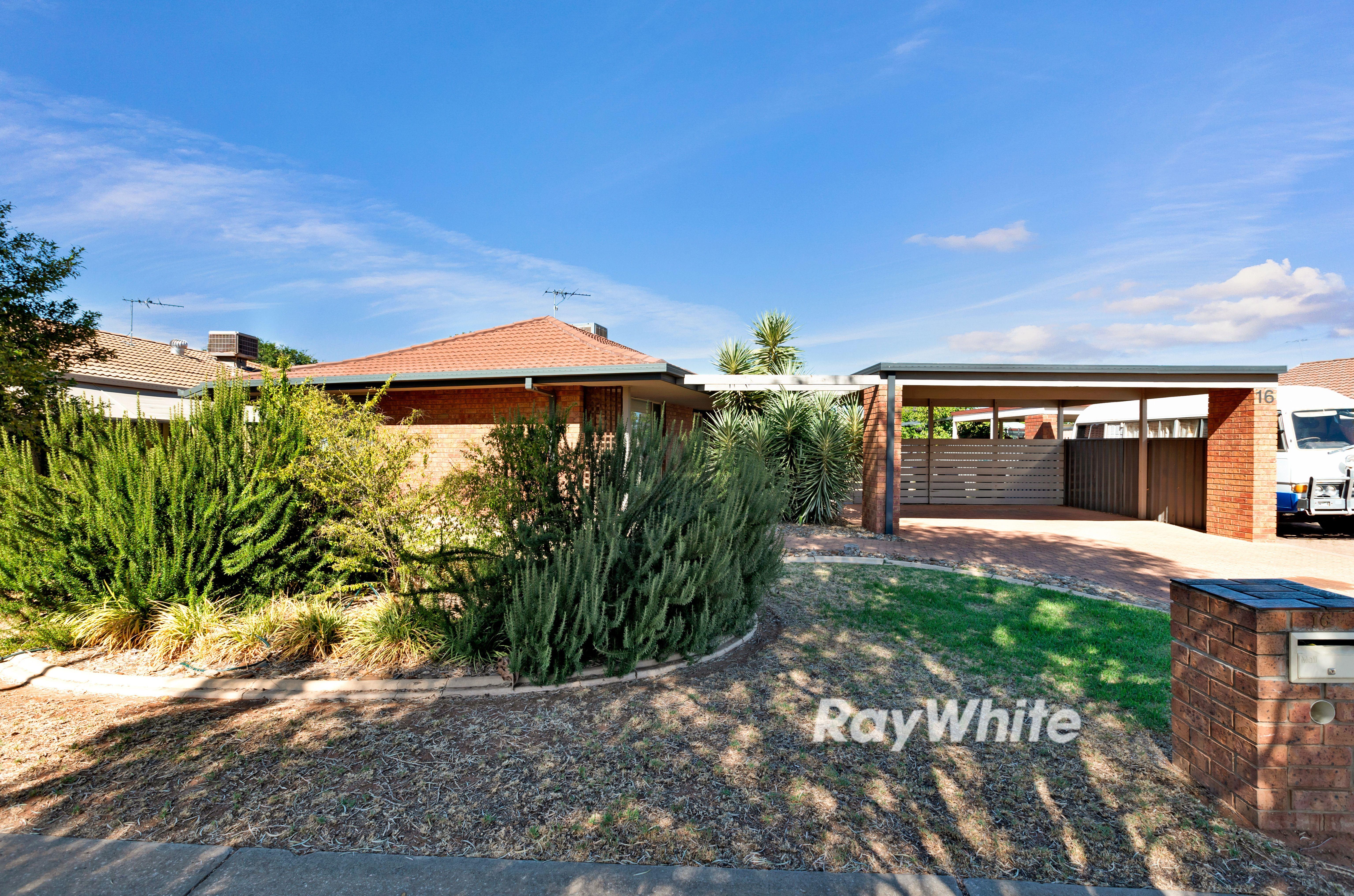 Prop-GPT: House: VIC Mildura, VIC 3500 Home For Rent