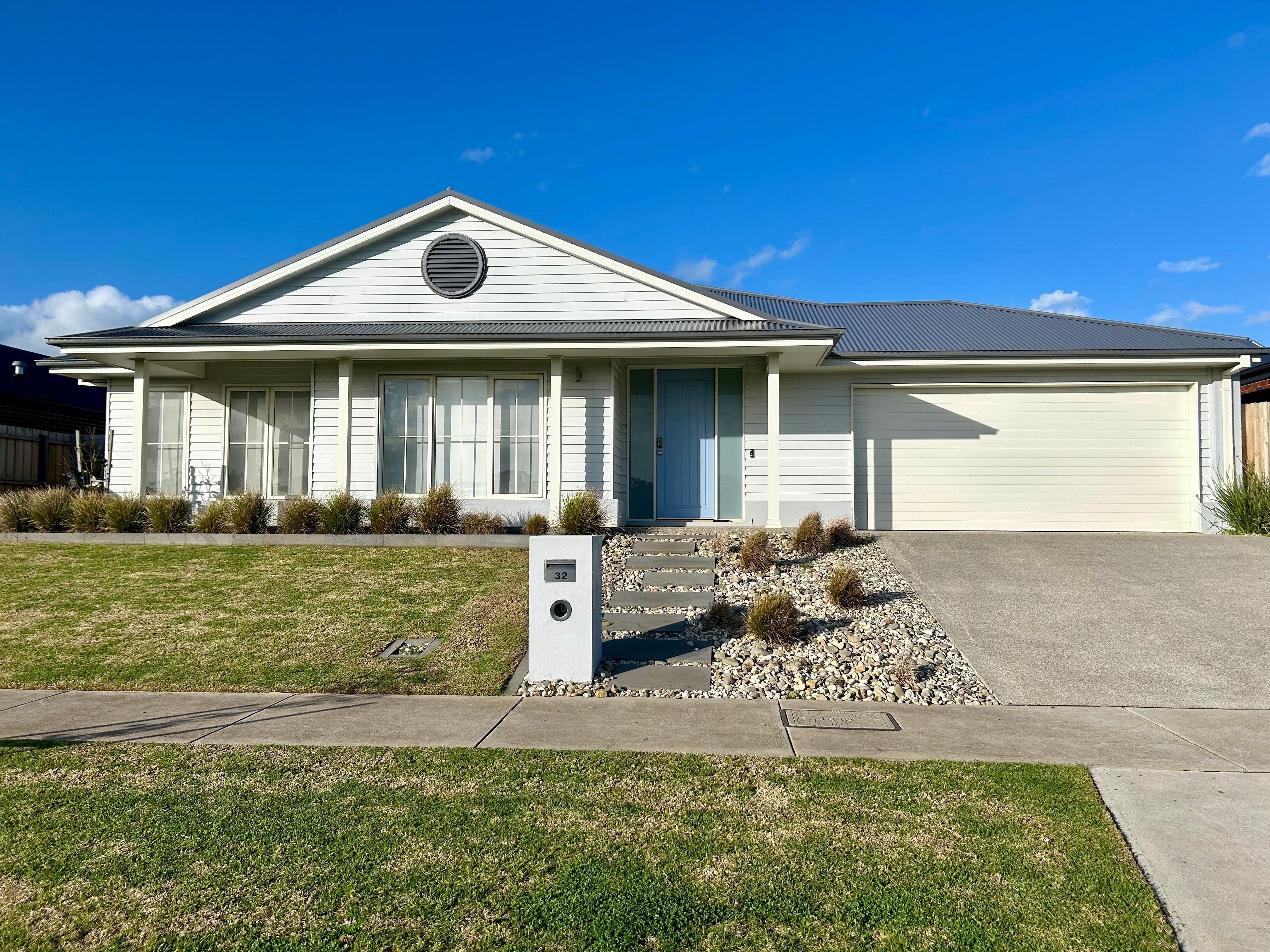 Prop-GPT: House: VIC Warrnambool, VIC 3280 Home For Rent