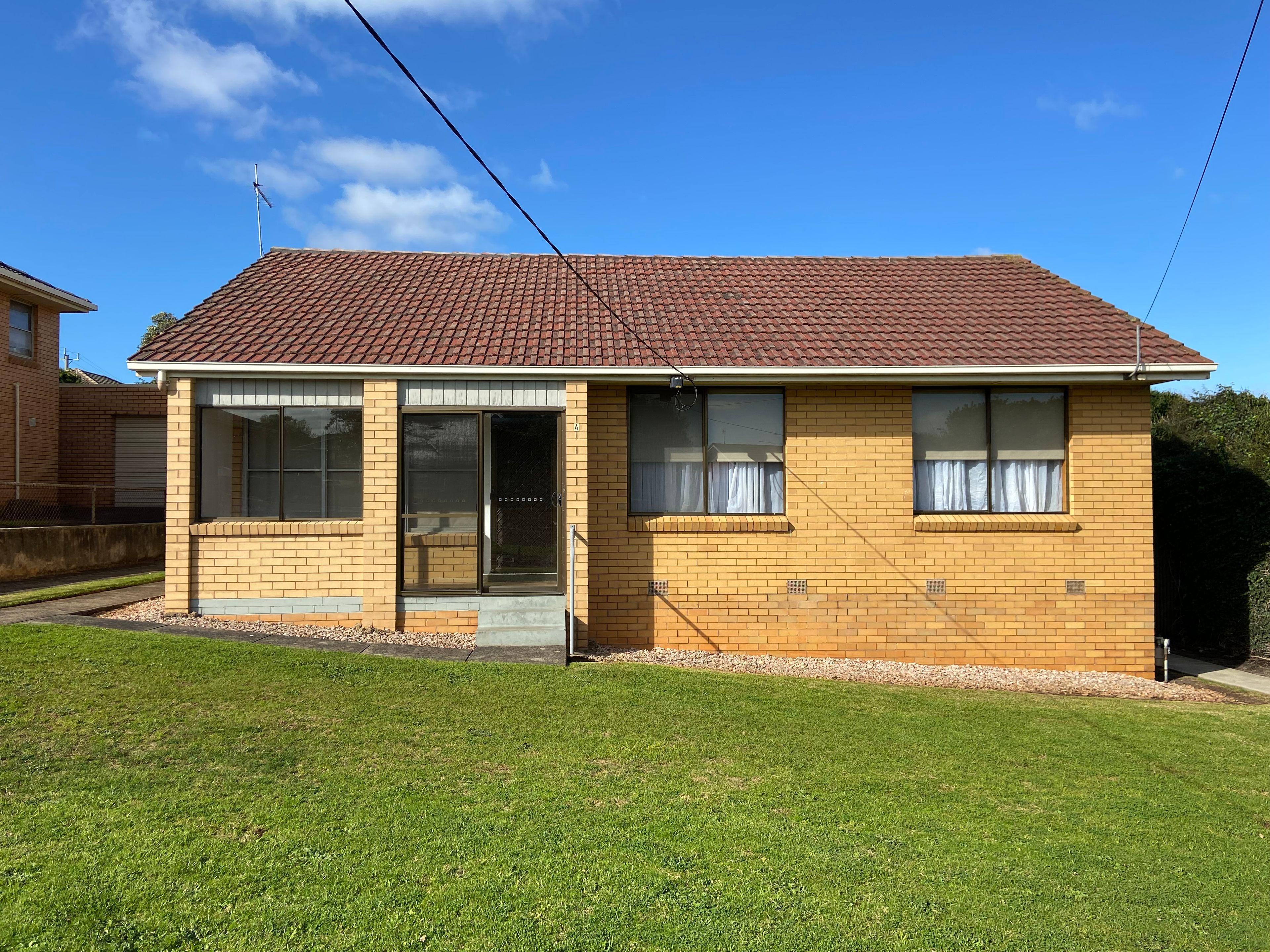 Prop-GPT: House: VIC Warrnambool, VIC 3280 Home For Rent