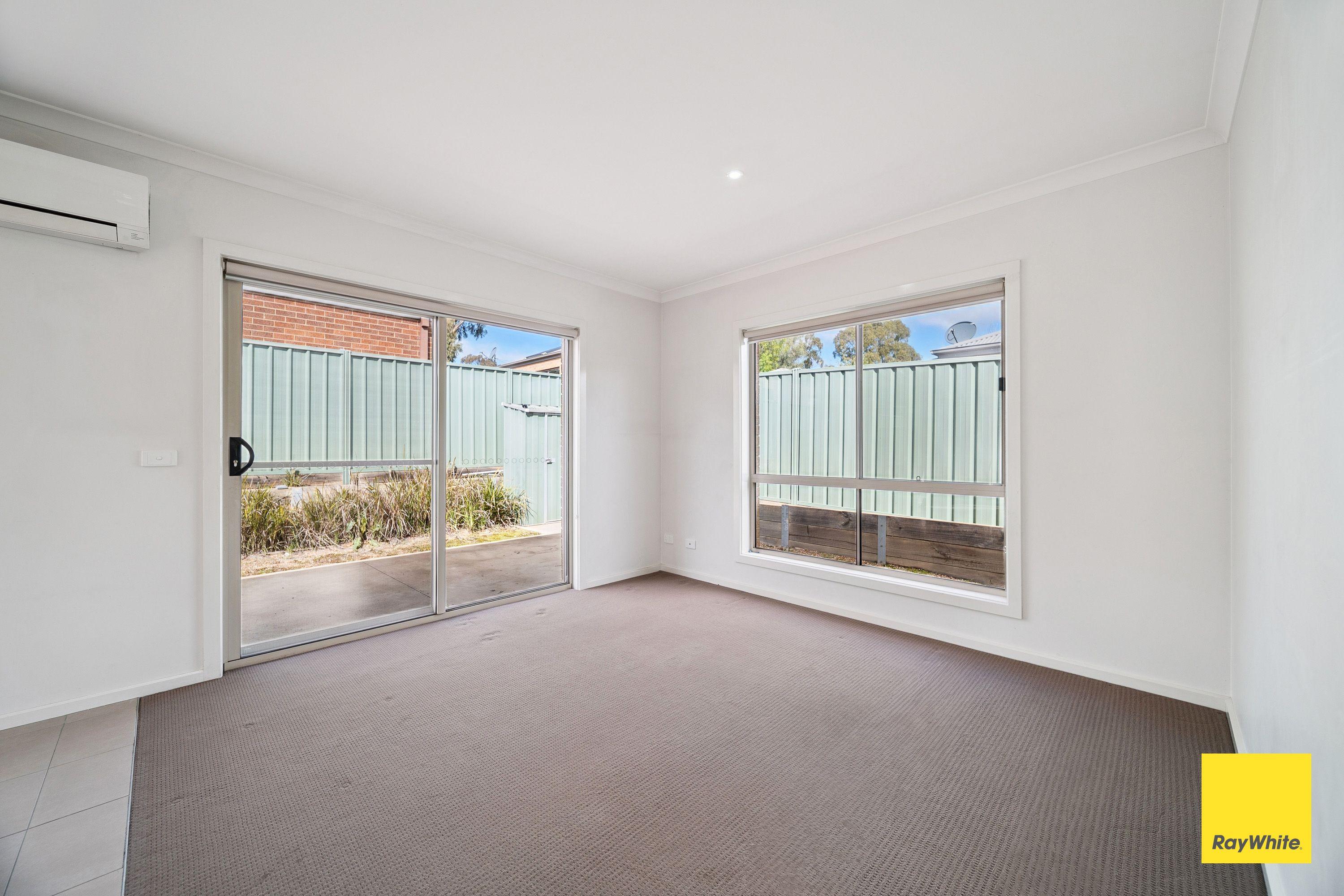 Townhouse for Rent: Eaglehawk, VIC 3556, VIC, 3556
