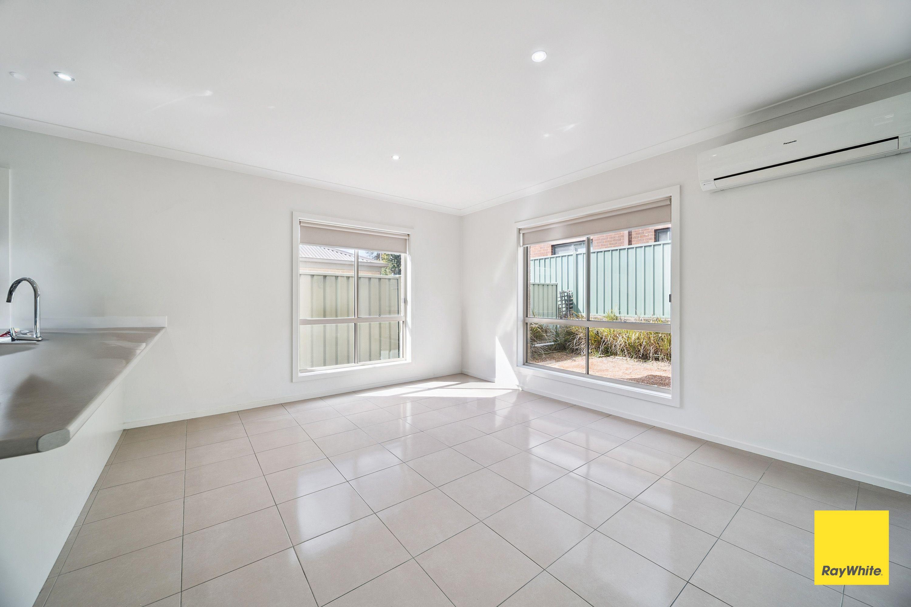 Townhouse for Rent: Eaglehawk, VIC 3556, VIC, 3556
