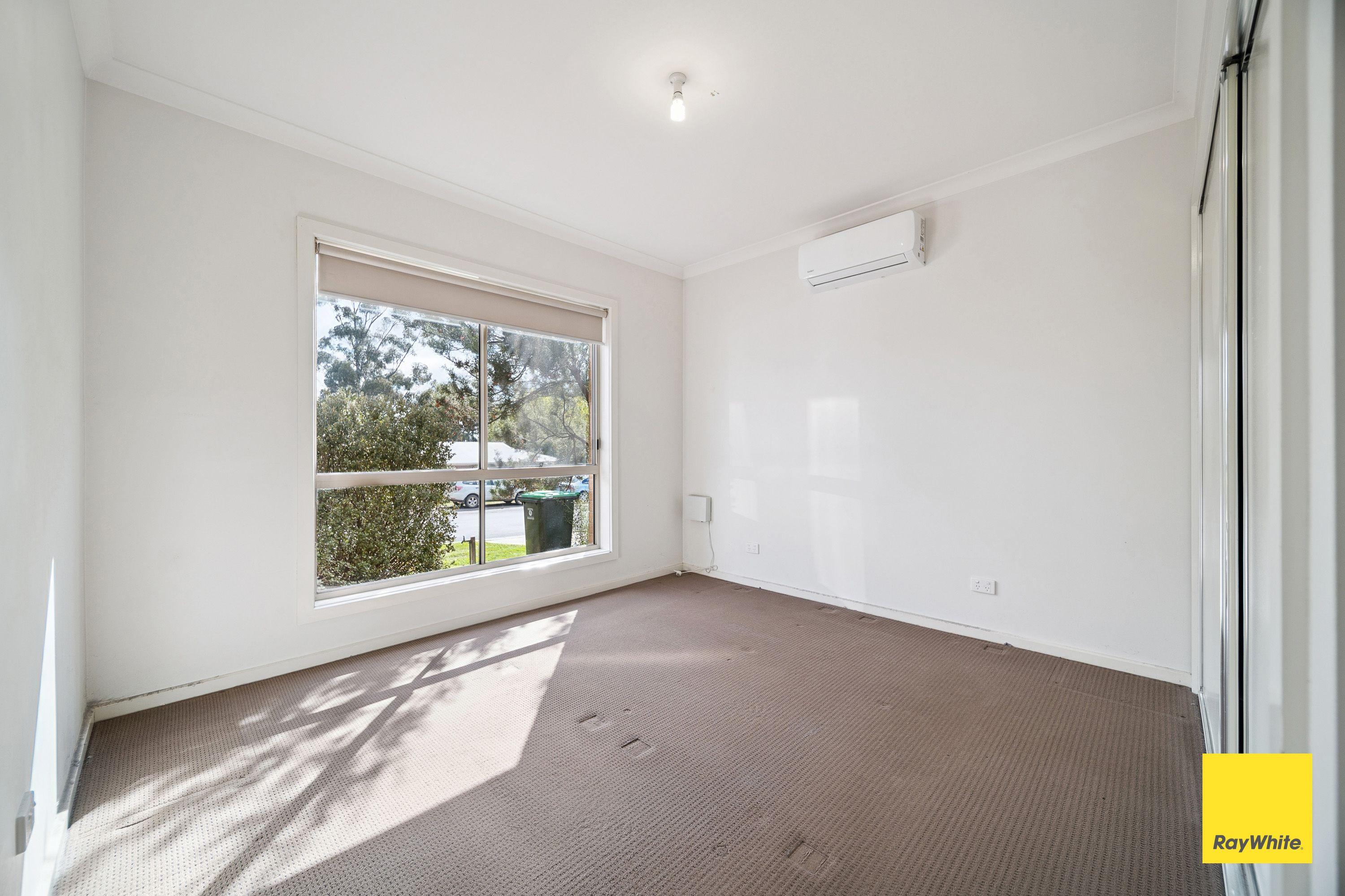 Townhouse for Rent: Eaglehawk, VIC 3556, VIC, 3556