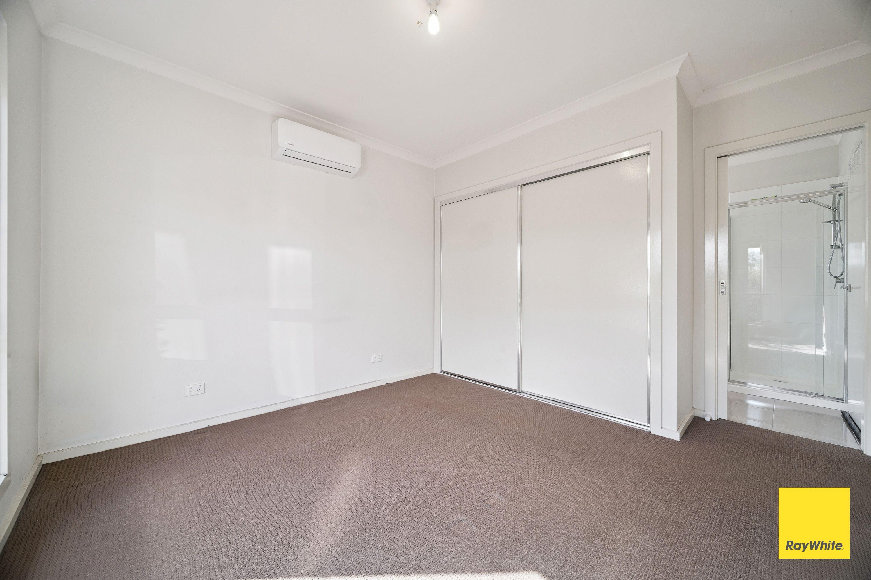Townhouse for Rent: Eaglehawk, VIC 3556, VIC, 3556