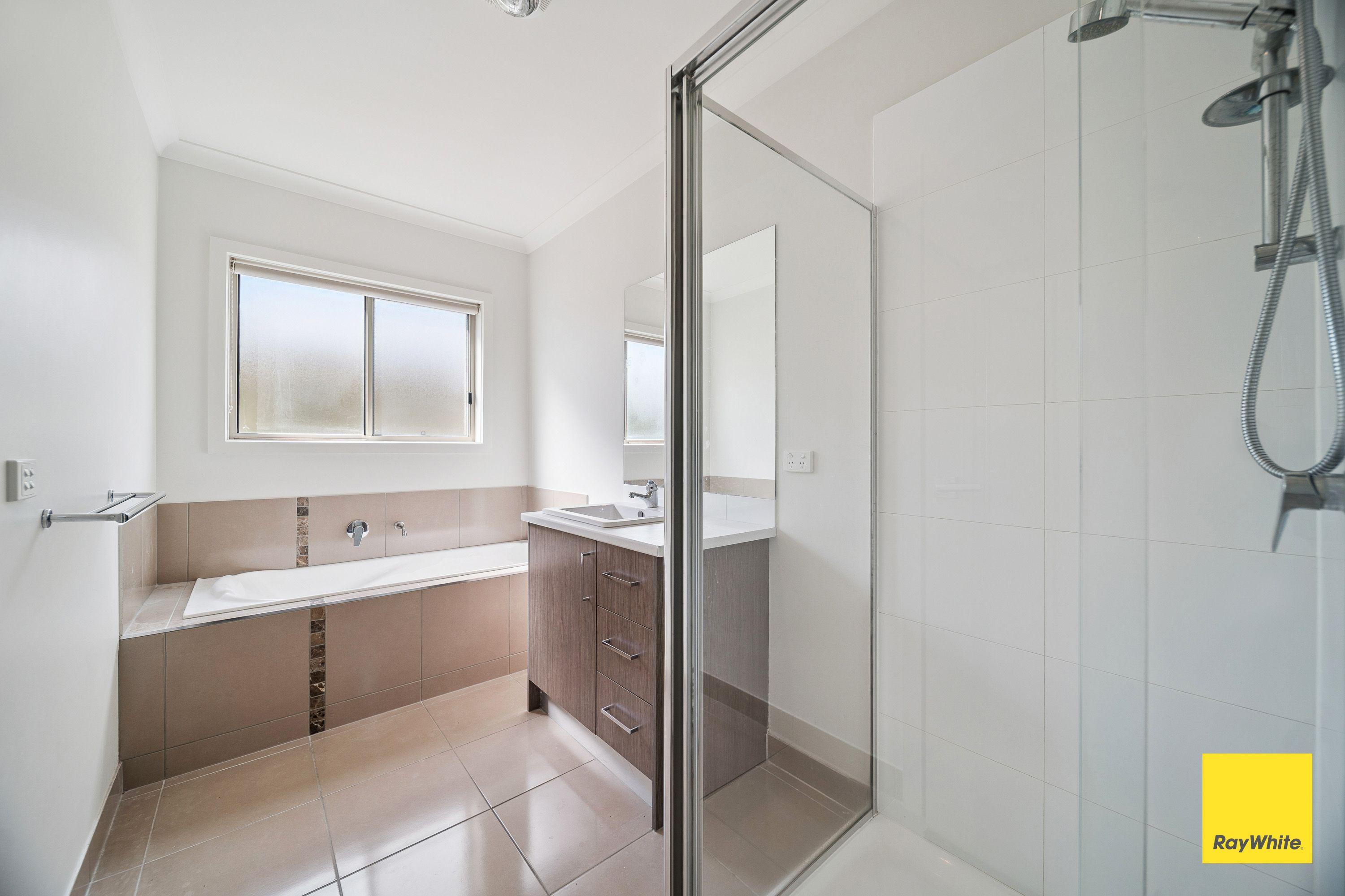 Townhouse for Rent: Eaglehawk, VIC 3556, VIC, 3556