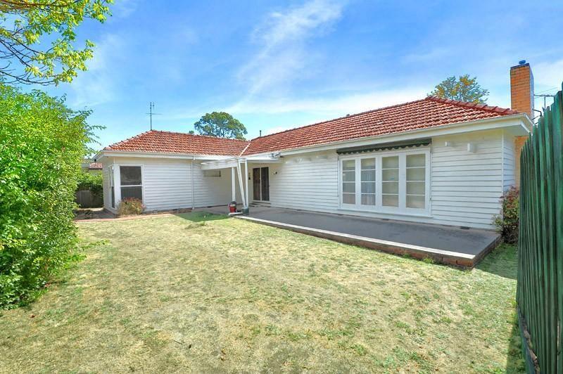 Prop-GPT: House: VIC Ballarat East, VIC 3350 Home For Rent
