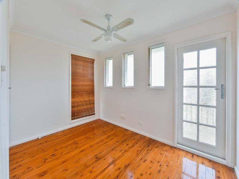 House for Rent: Bradbury, NSW 2560, NSW, 2560