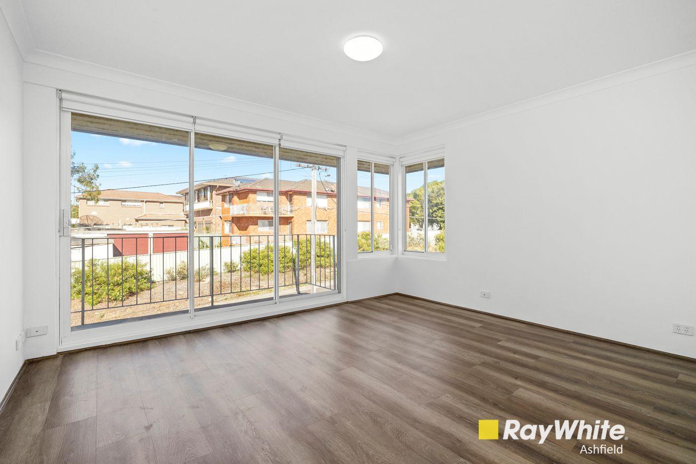 Prop-GPT: Unit: NSW Canterbury, NSW 2193 Home For Rent