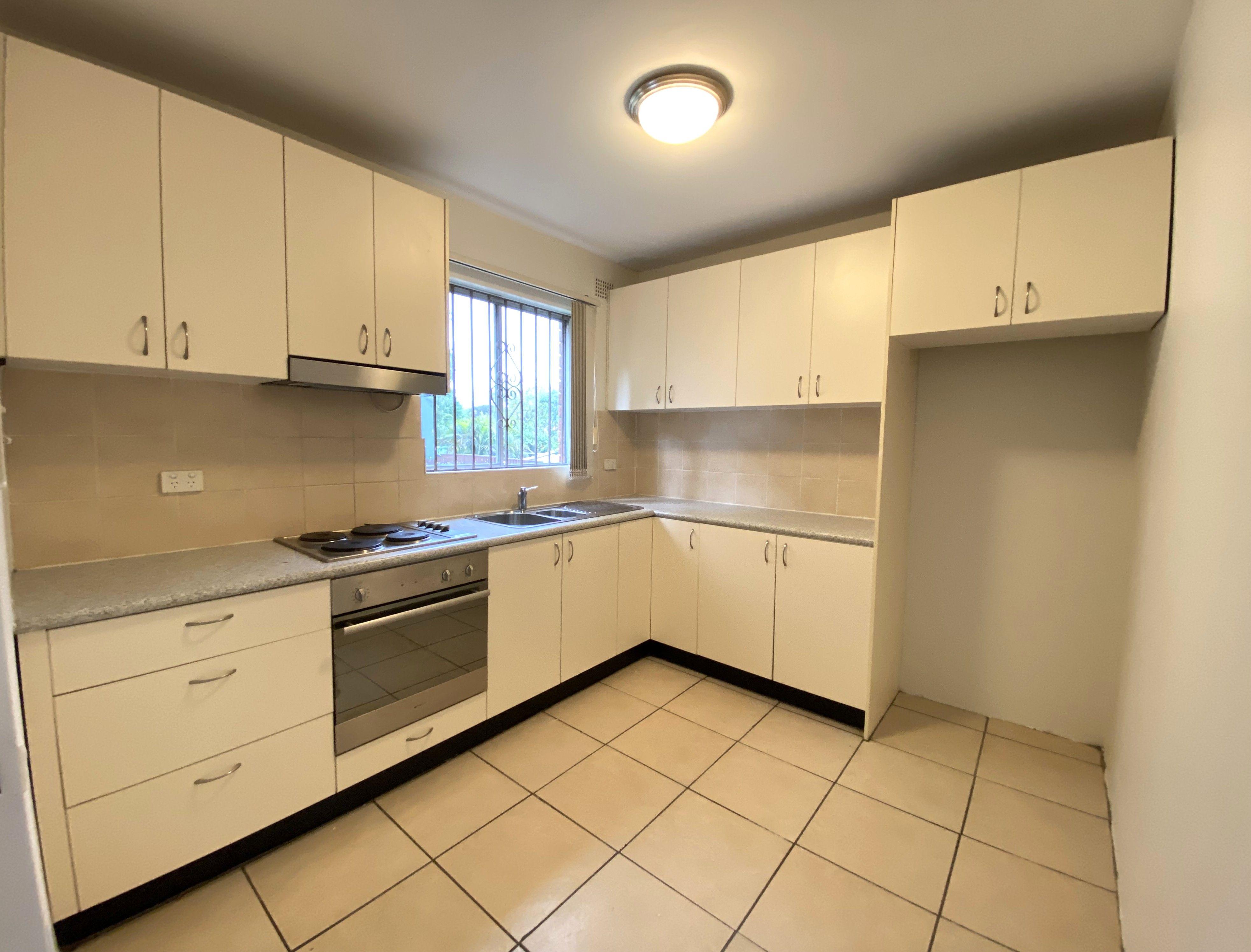 Large 1 Bedroom Plus a Study