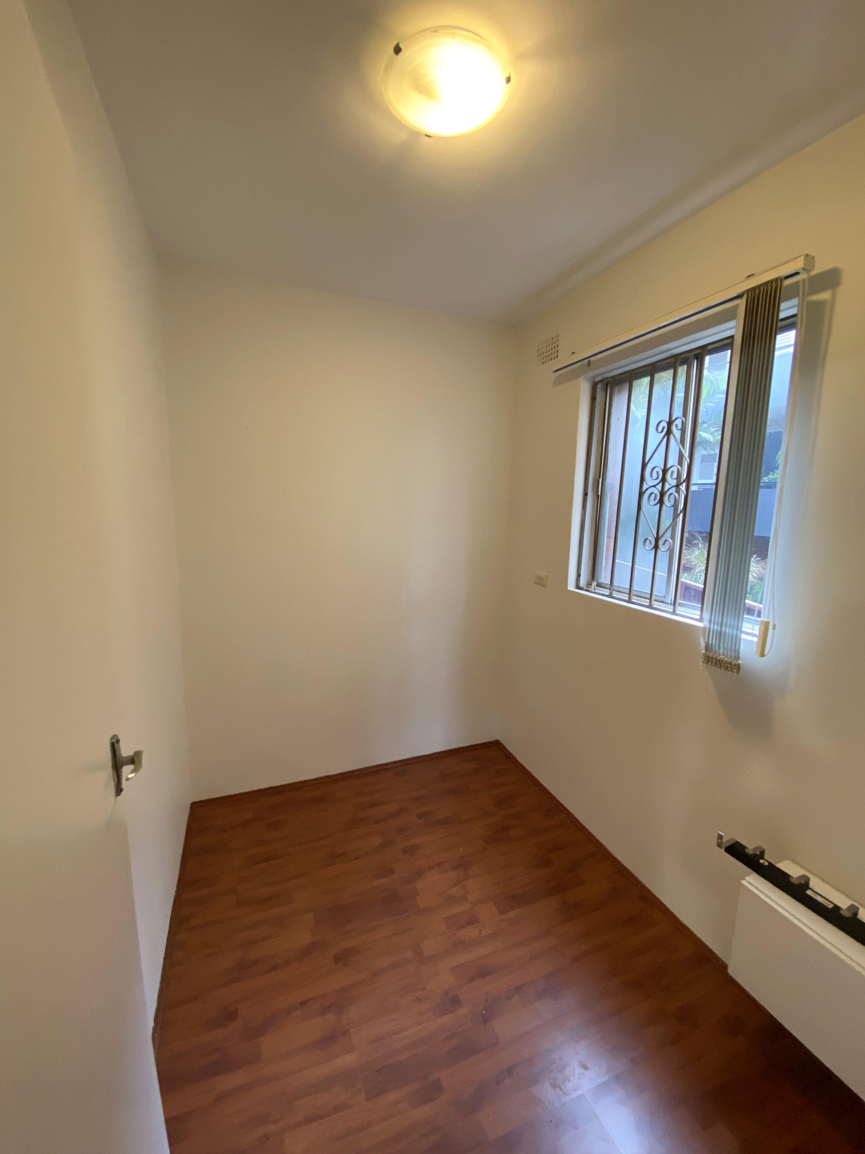 Large 1 Bedroom Plus a Study