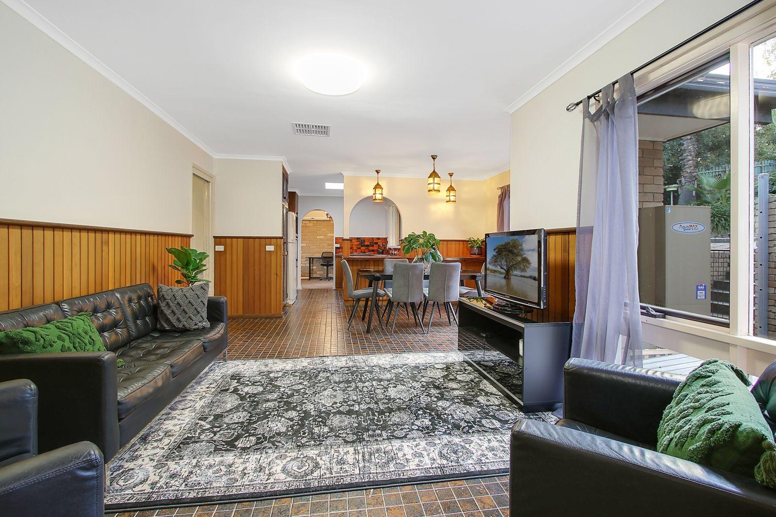 House for Rent: Lavington, NSW 2641, NSW, 2641