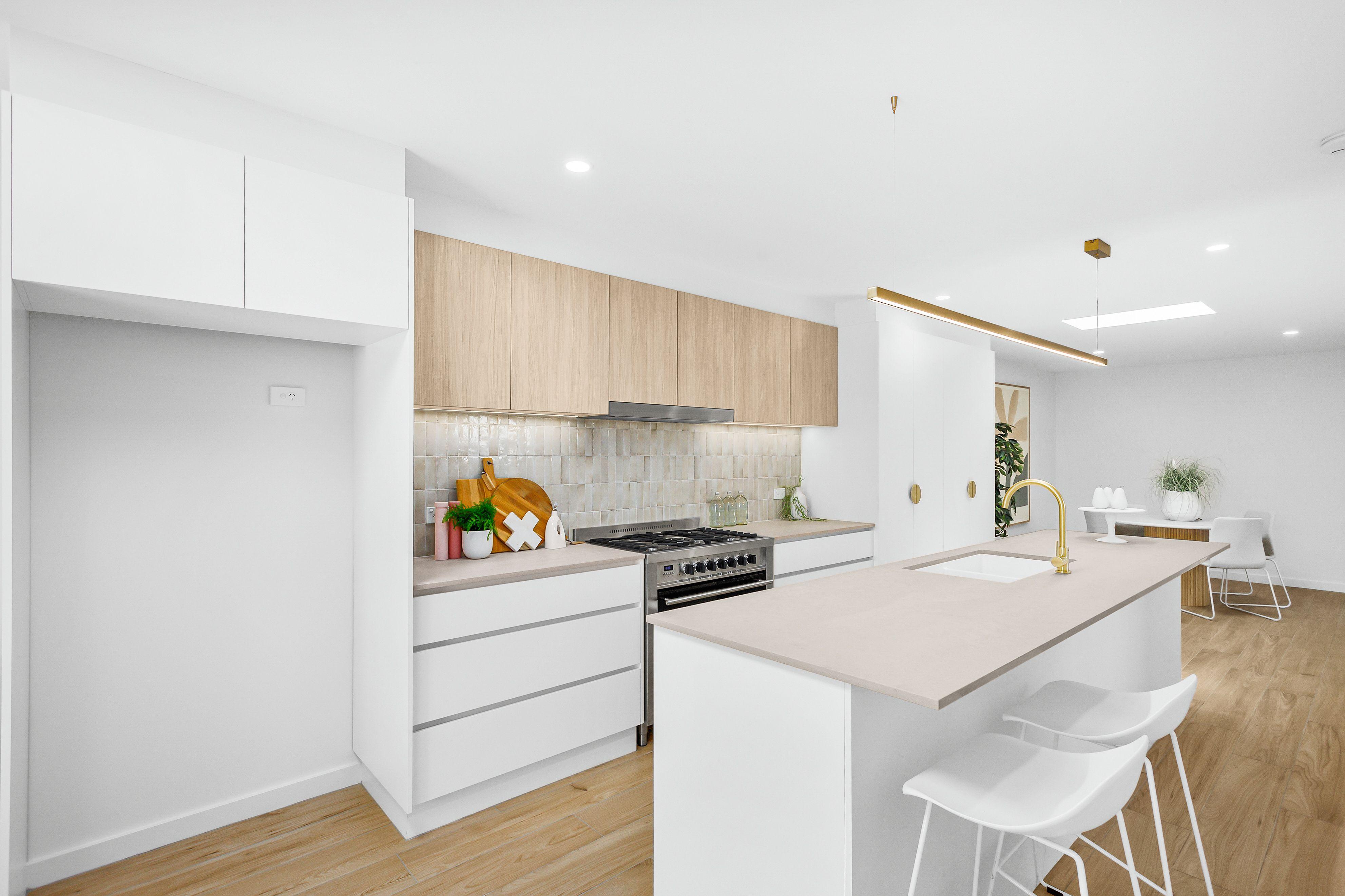 Prop-GPT: DuplexSemi-detached: NSW Tullimbar, NSW 2527 Home For Rent