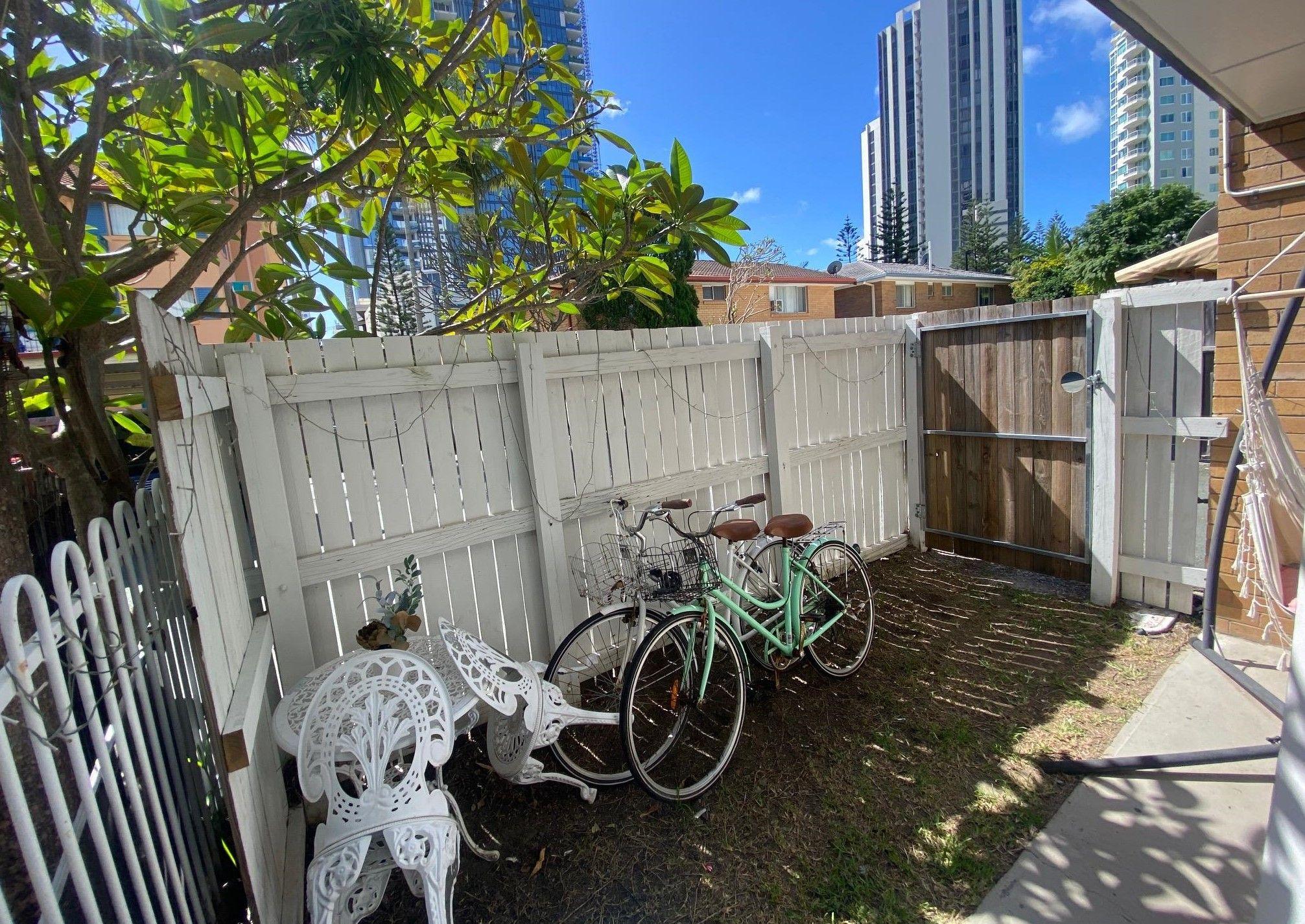 Townhouse for Rent: Broadbeach, QLD 4218, QLD, 4218