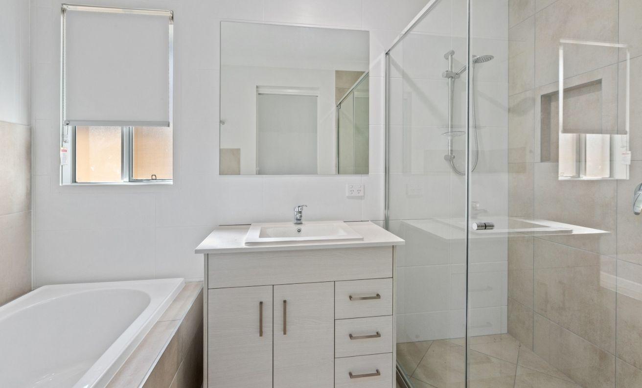 33 Liberty Drive, FLAGSTONE, QLD 4280 - House for Rent - harcourts.net