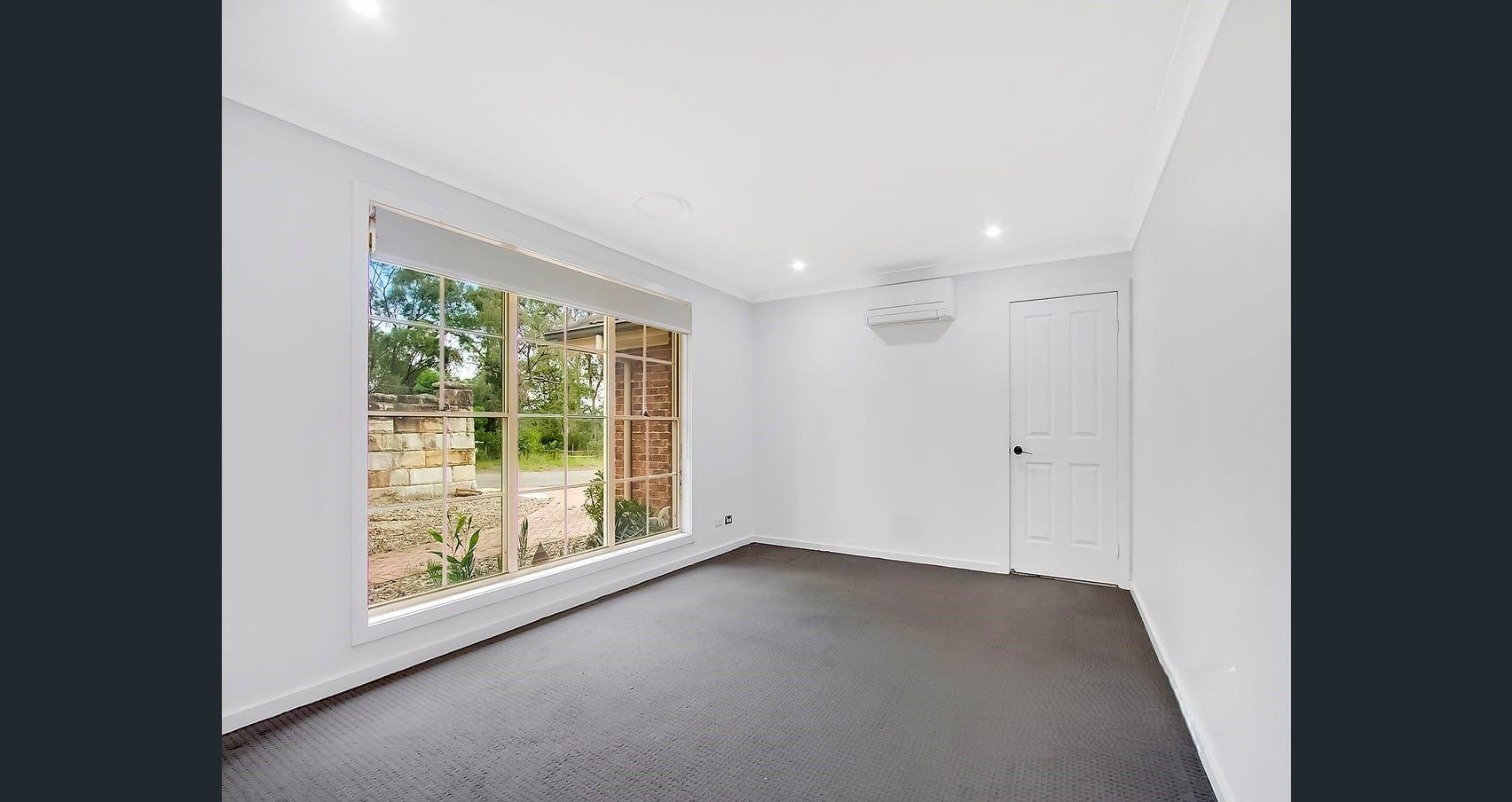 House for Rent: Rouse Hill, NSW 2155, NSW, 2155